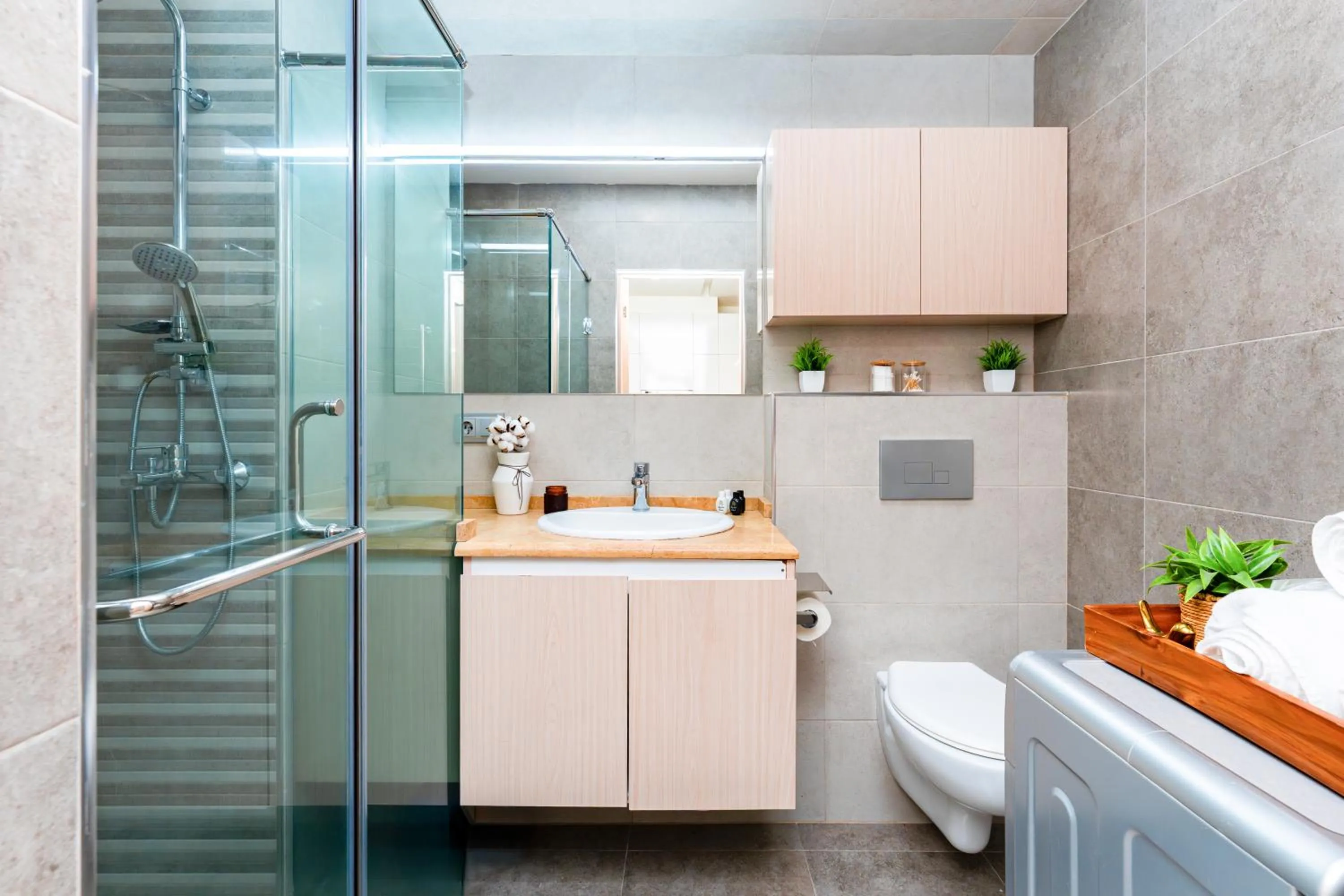 Shower in Apart-hotel on Koghbatsi 16