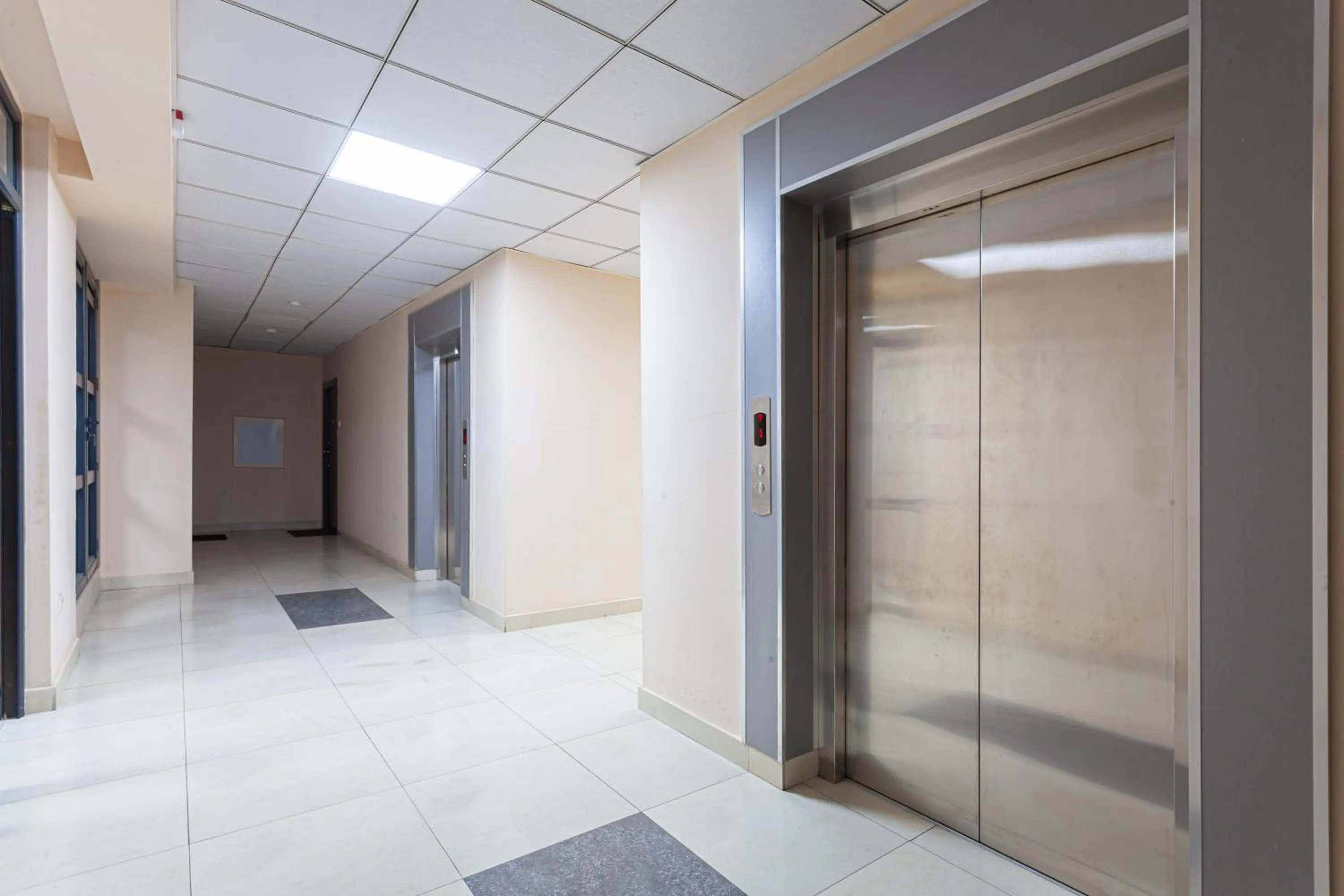 elevator in Apart-hotel on Koghbatsi 16