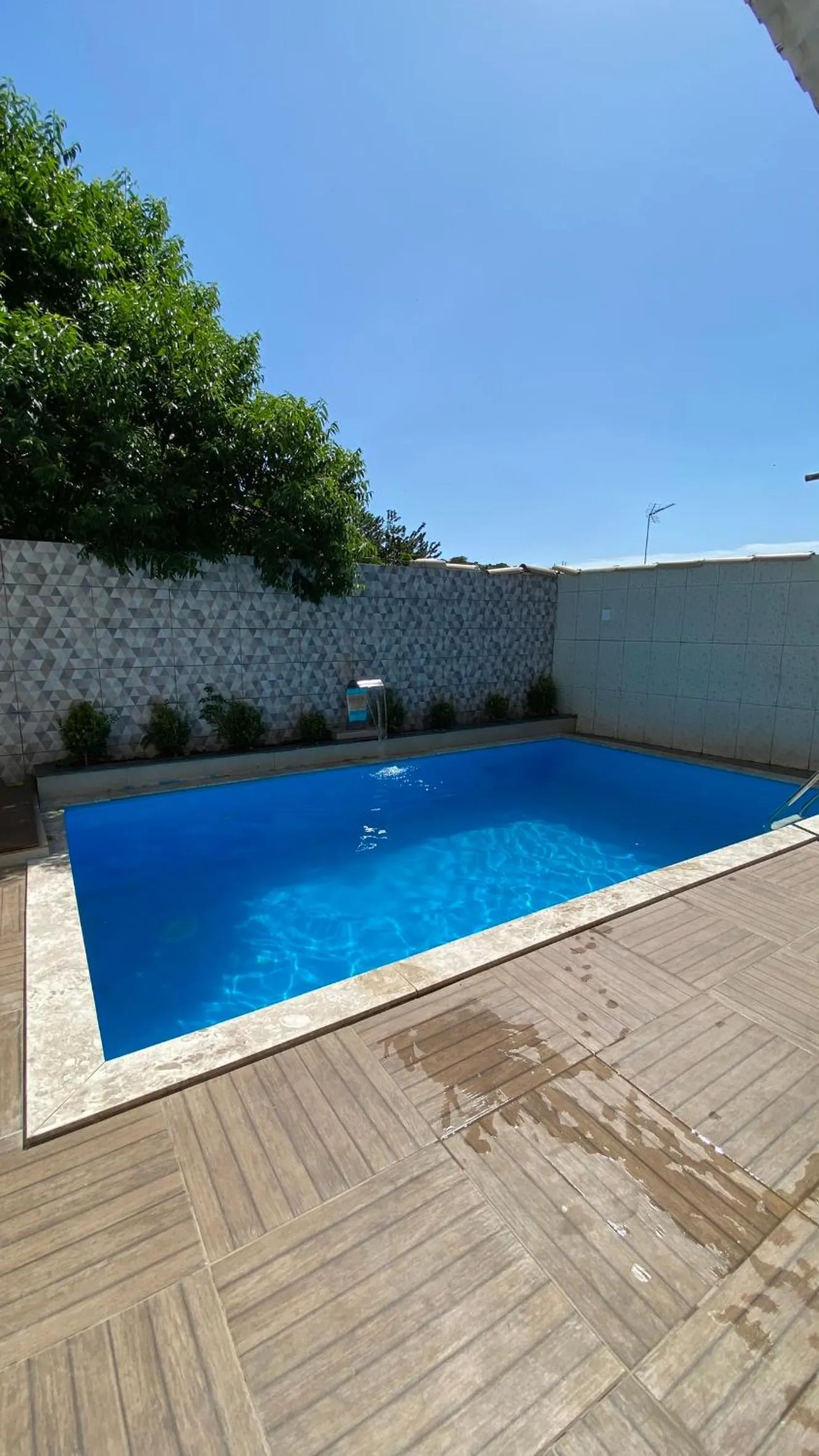 Swimming pool in Pousada Floripes