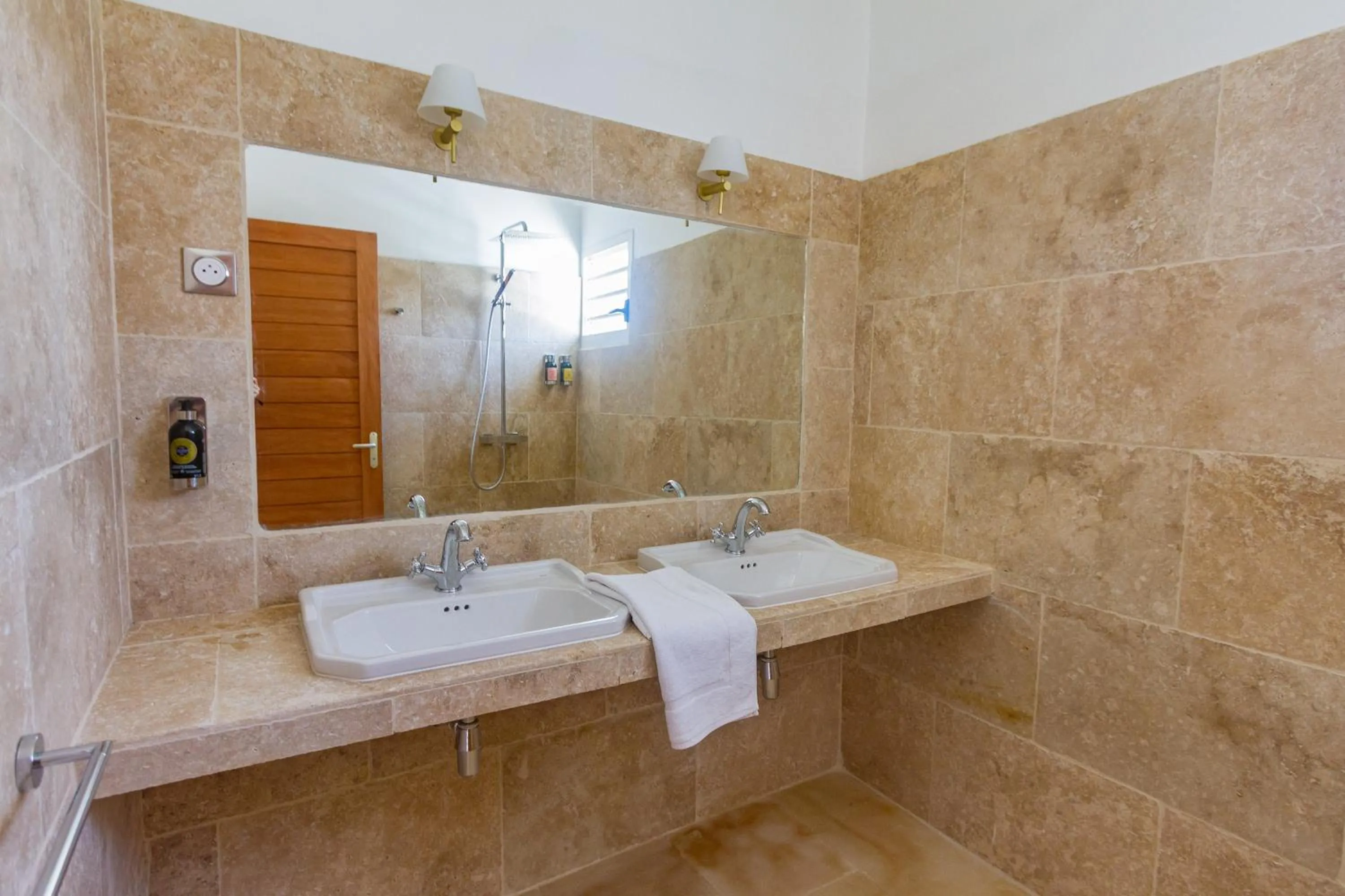 Bathroom in Habitation Saint Charles - Hôtel de Charme & Spa