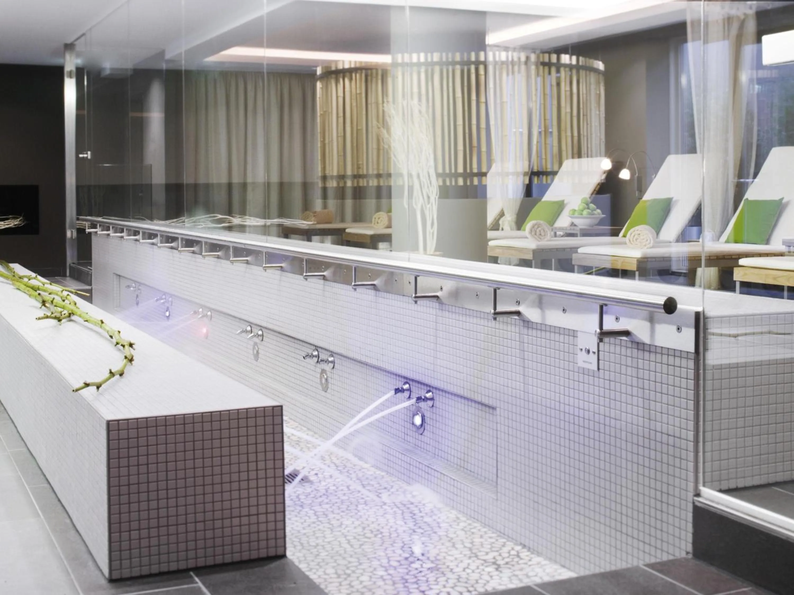 Spa and wellness centre/facilities in Mövenpick Hotel Stuttgart Airport