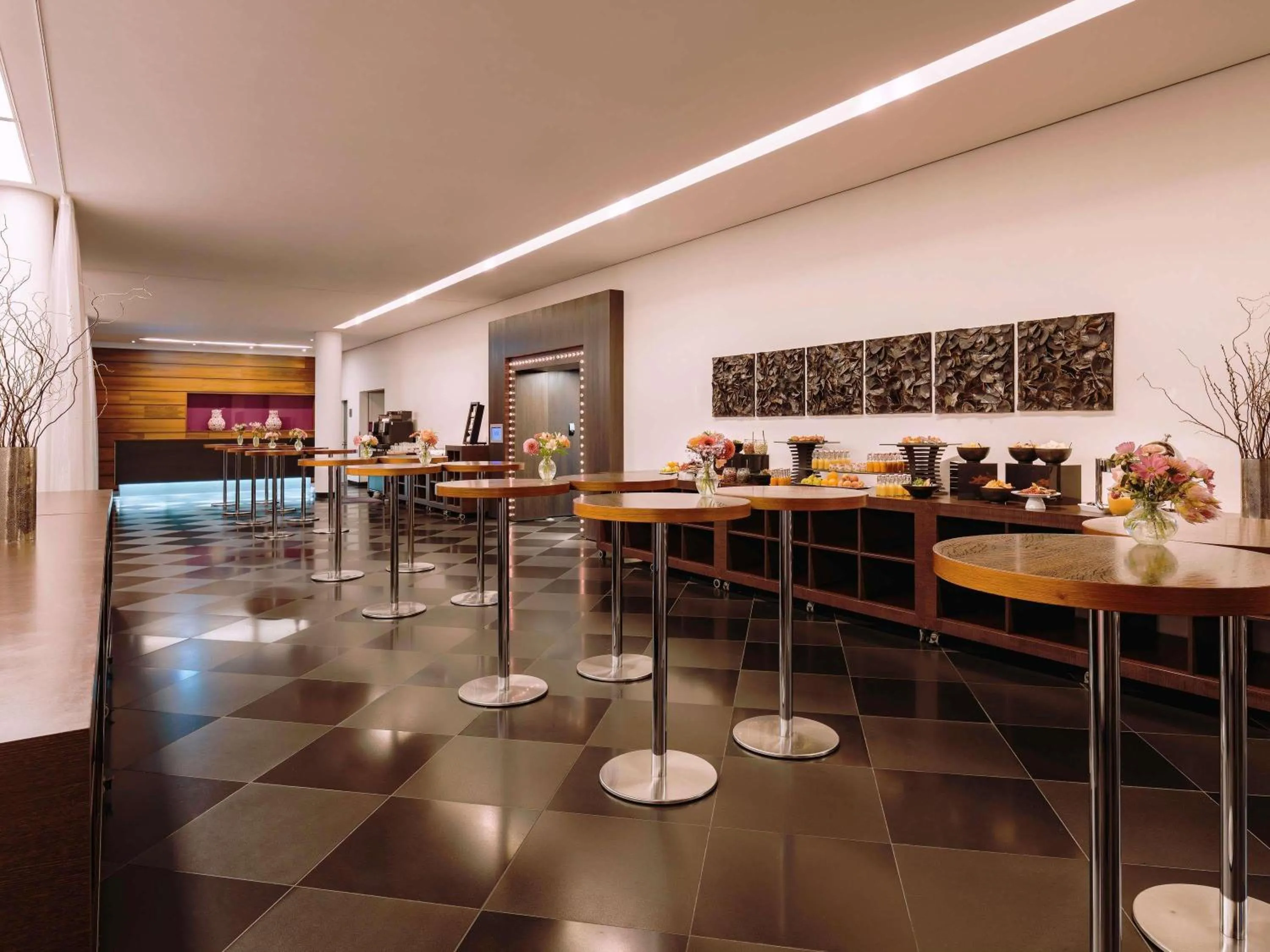 Meeting/conference room in Mövenpick Hotel Stuttgart Airport