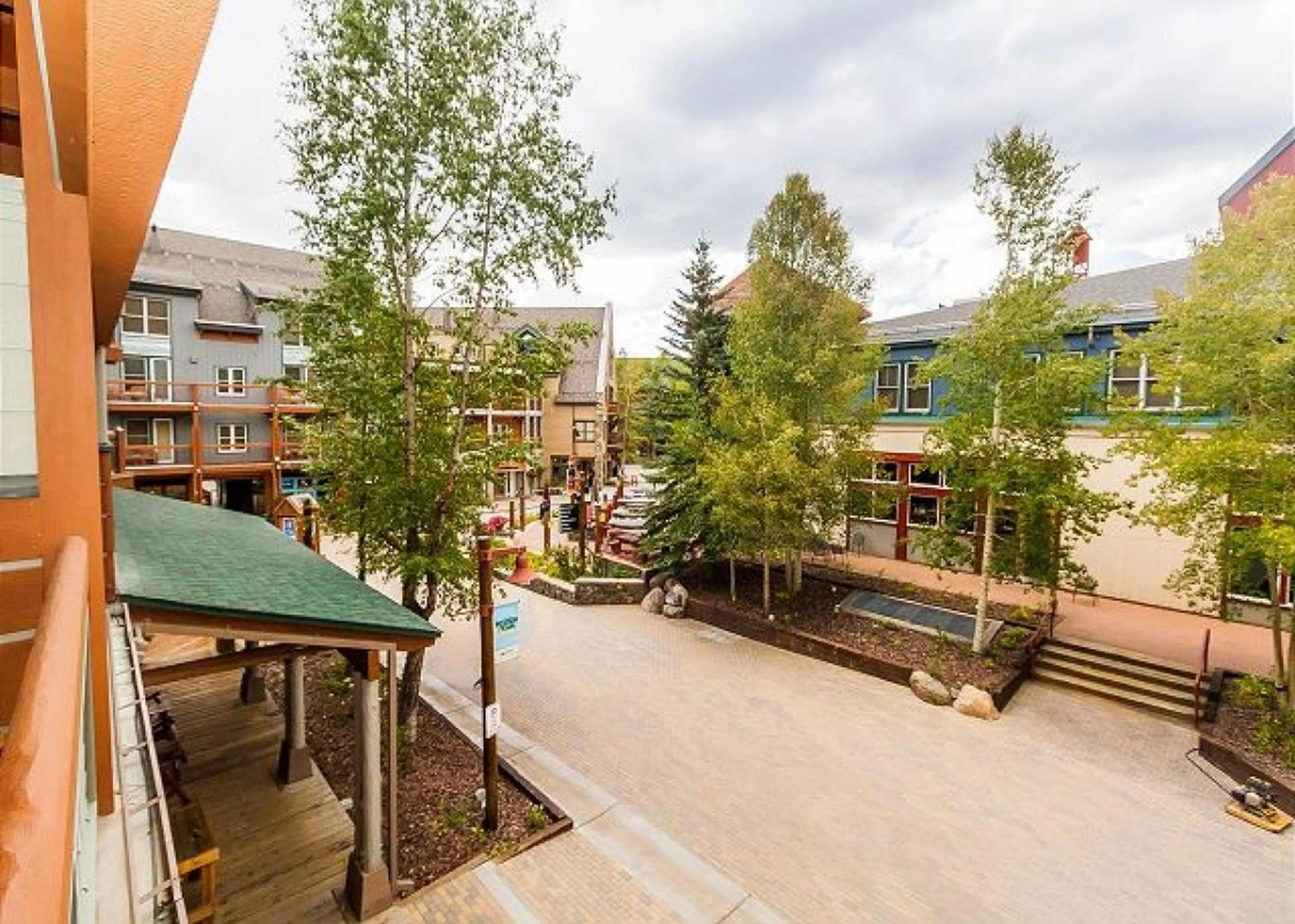 Neighbourhood in Jackpine Lodge by Summit County Mountain Retreats