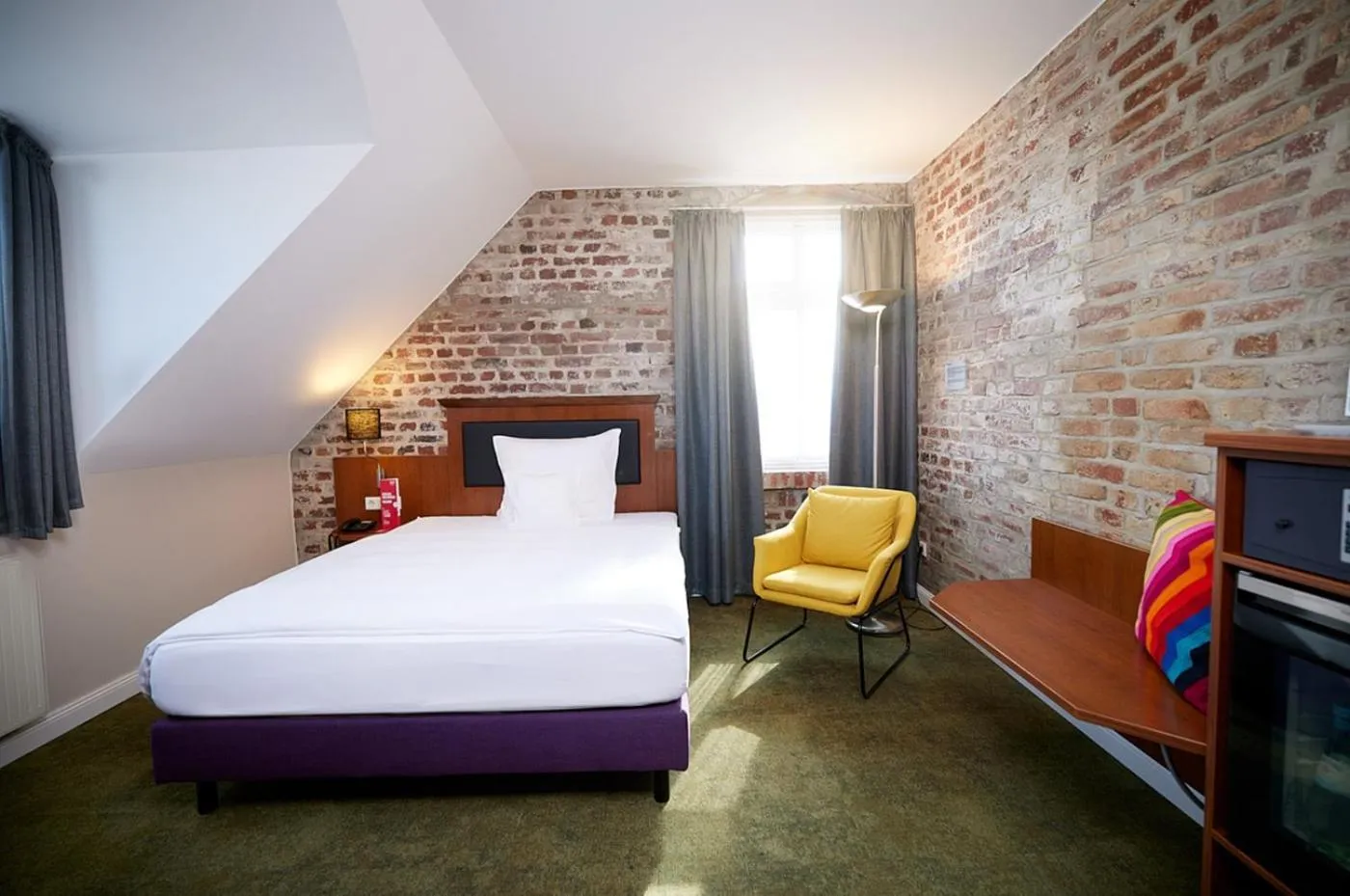 Bedroom, Bed in Kochs Stadthotel