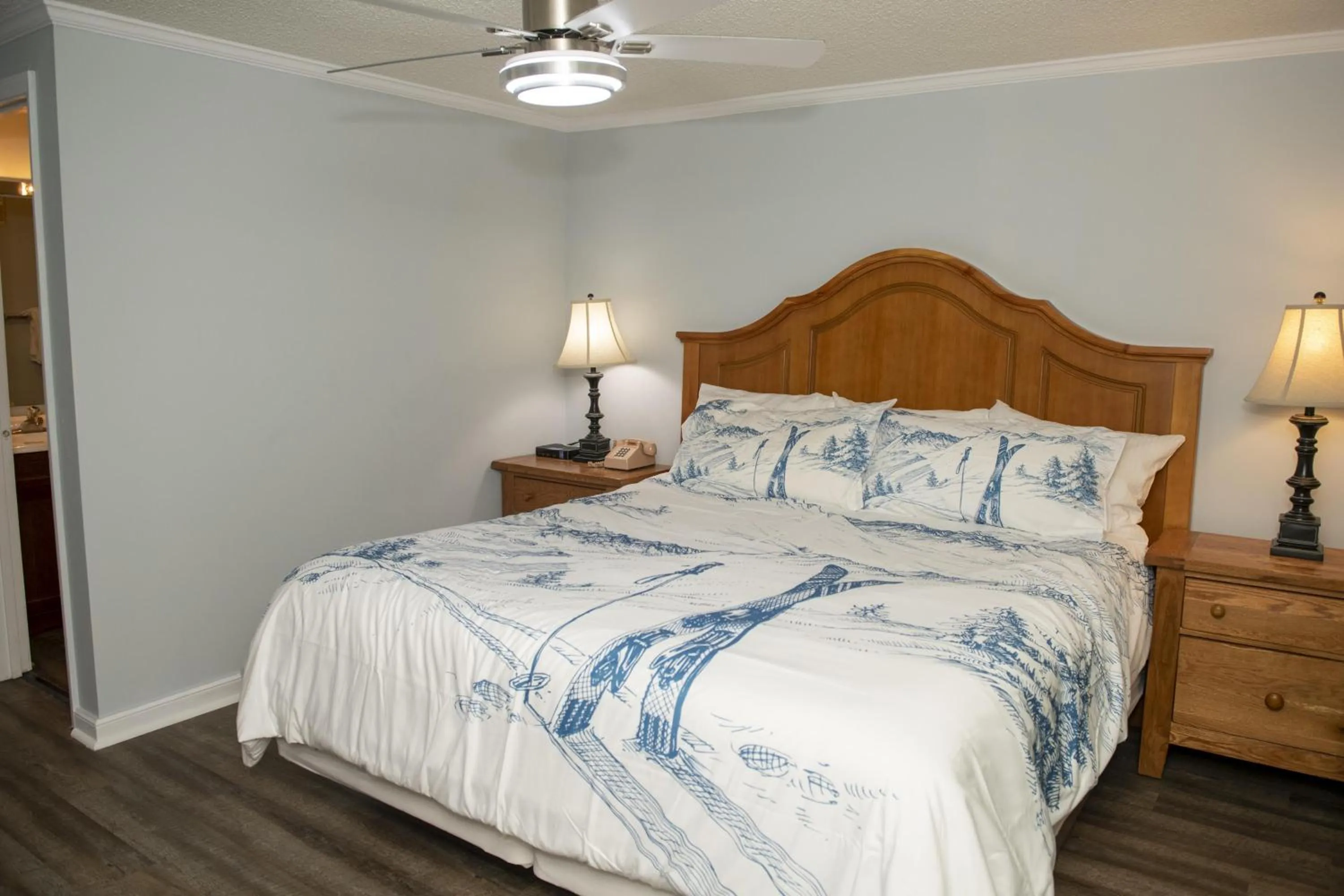 Property building, Bed in Stroll to Slopes, Village Area, Ski in-out MtLodge 343