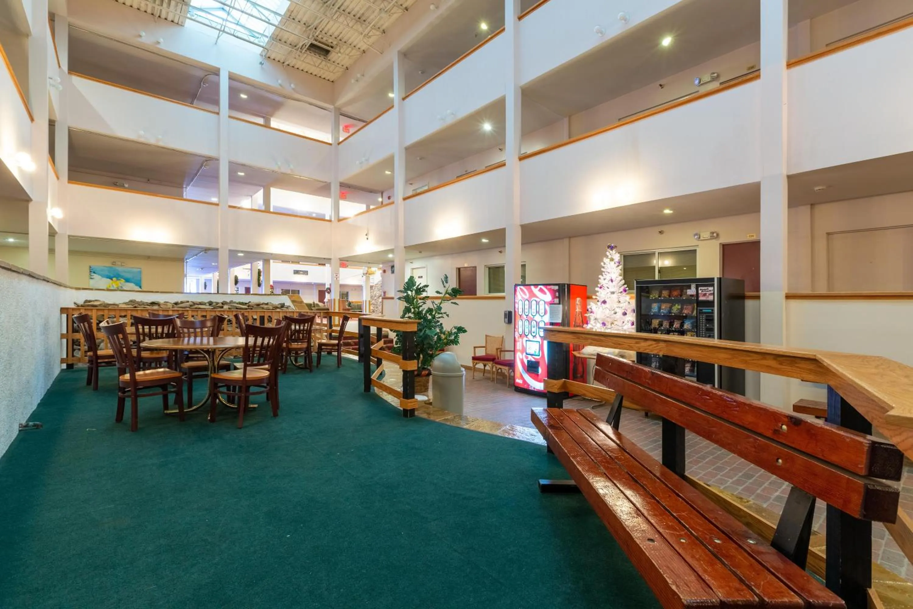 Property building in Stroll to Slopes, Village Area, Ski in-out MtLodge 343