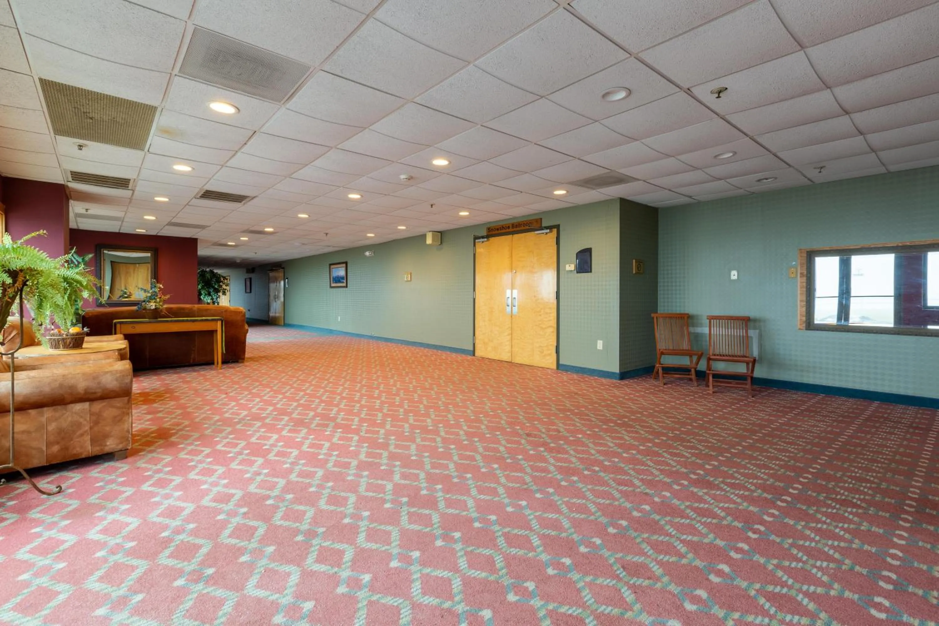 Property building in Stroll to Slopes, Village Area, Ski in-out MtLodge 343