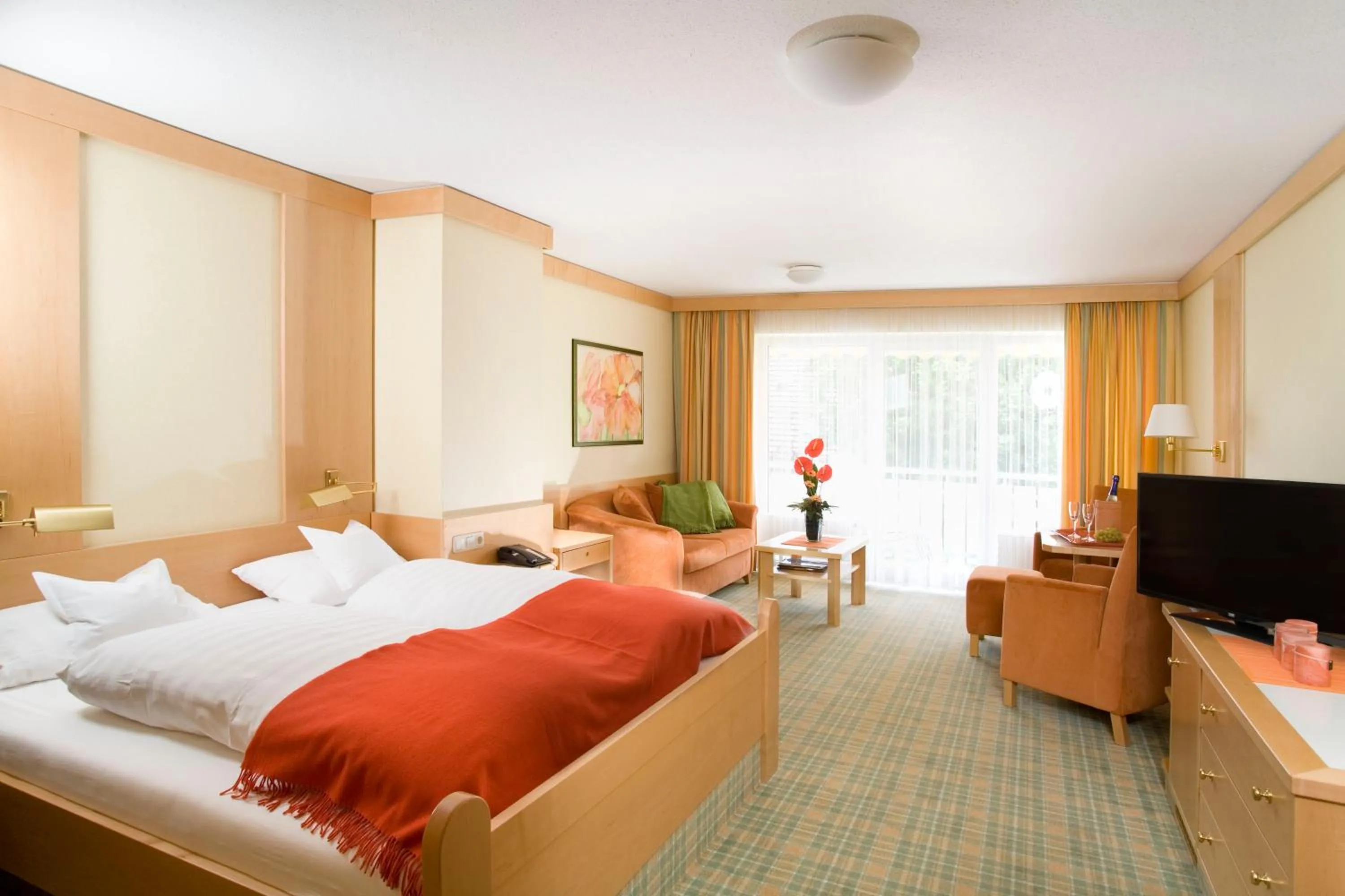 Photo of the whole room, Bed in Kneipp-Kurhotel Steinle