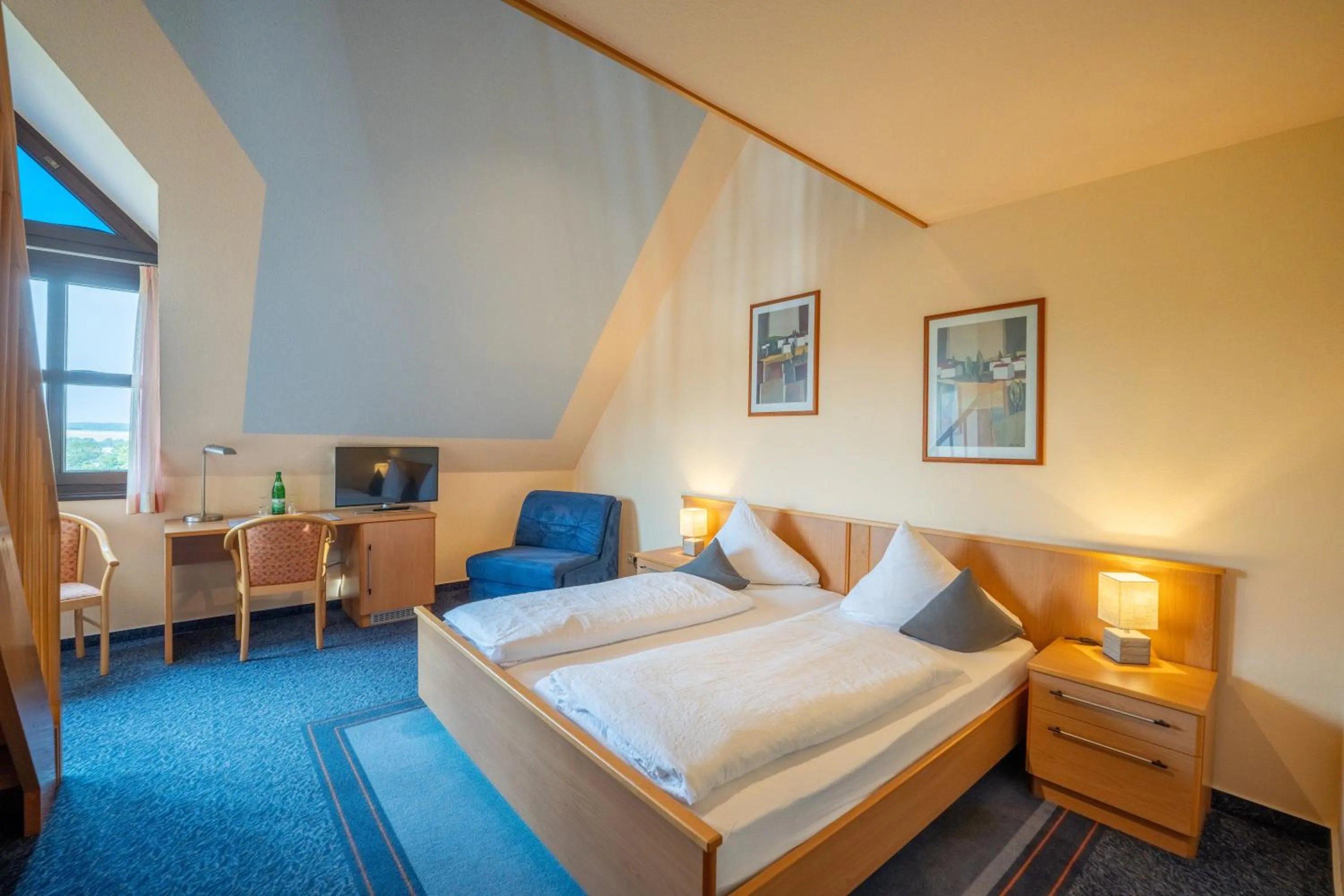 Bed in BurgStadt-Hotel