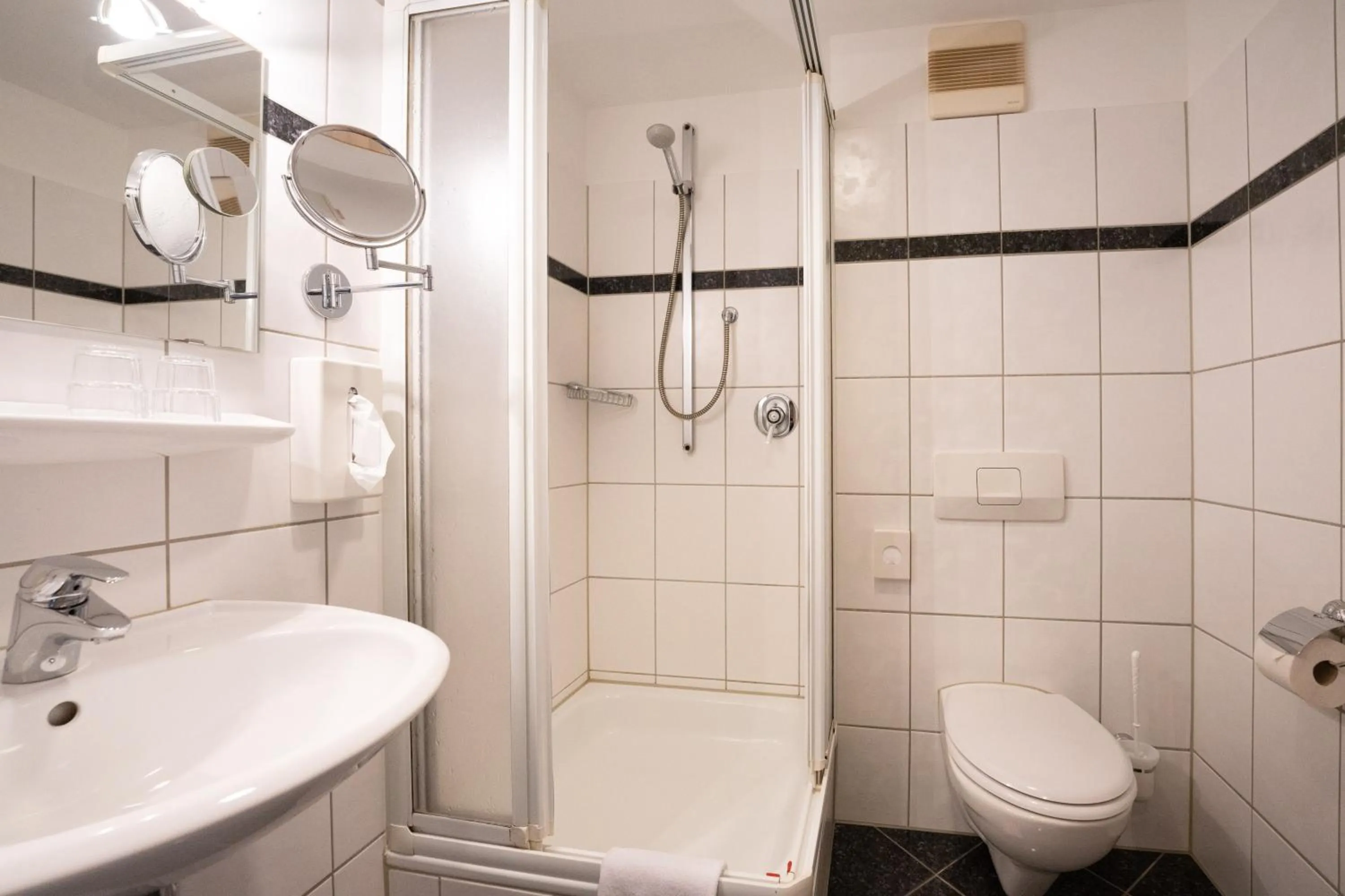 Shower in BurgStadt-Hotel