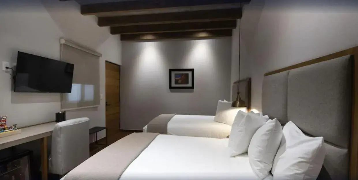 Deluxe Double Room in Hotel Madi Deluxe Double Room in Hotel Madi