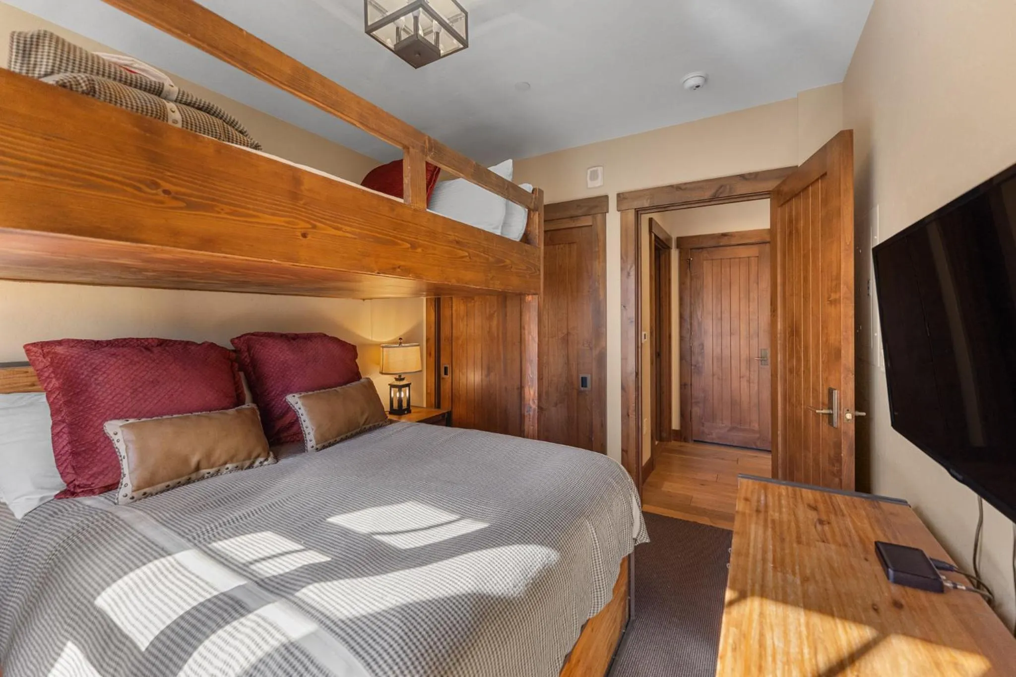 Other, Bed in Water House 6204