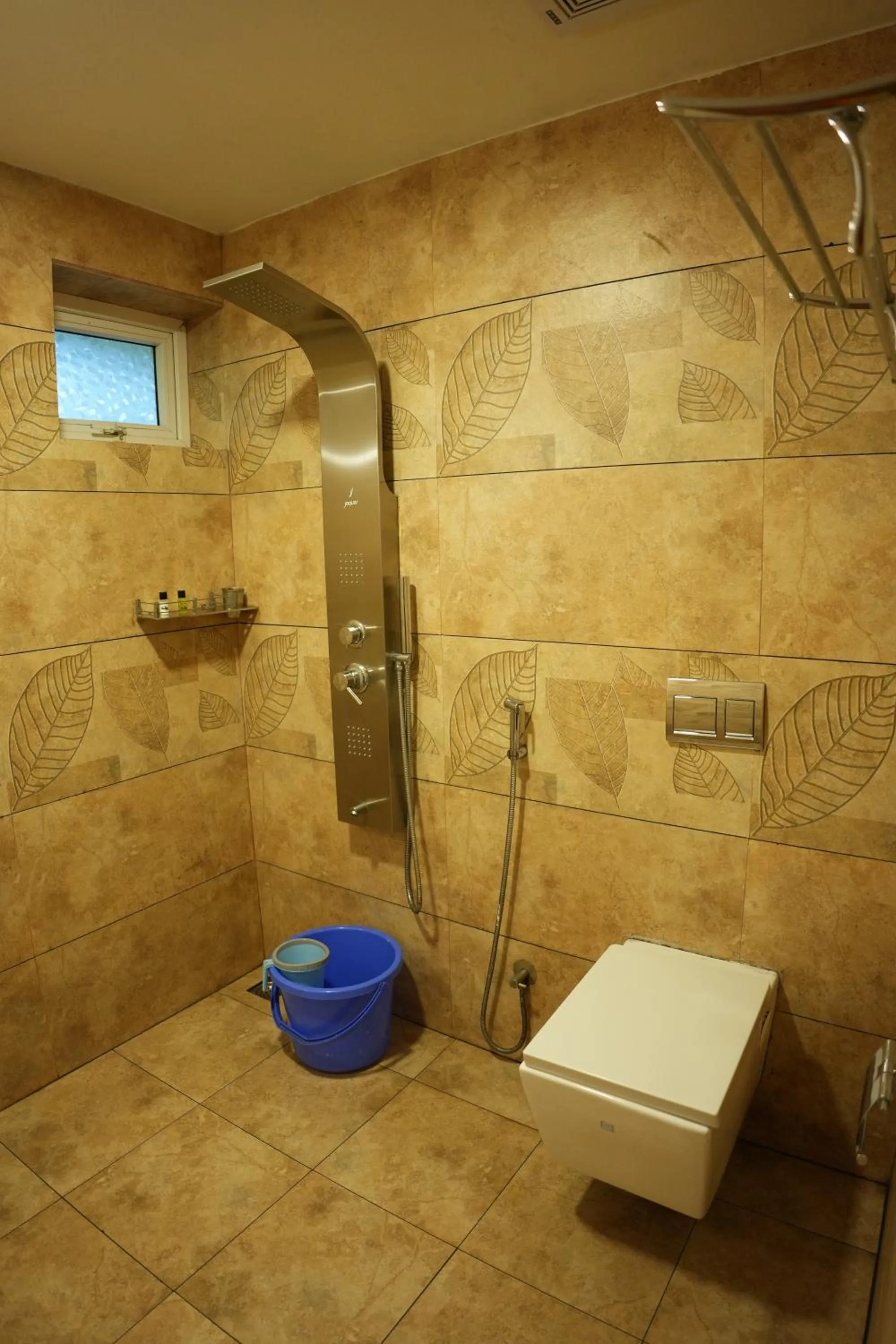 Shower in Vaga Mist Resort Vagamon