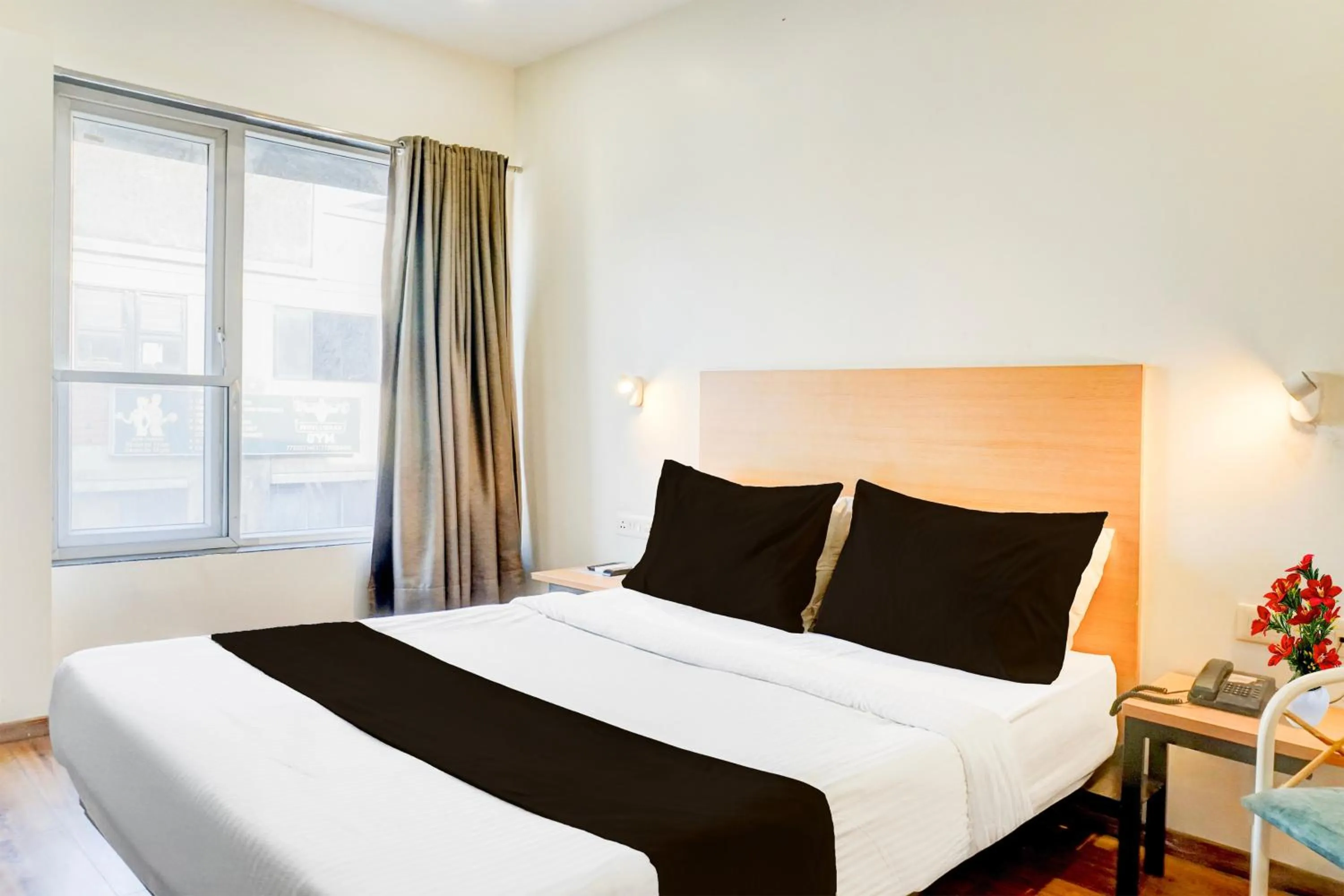 Bedroom, Bed in Super Townhouse MG Road Pune