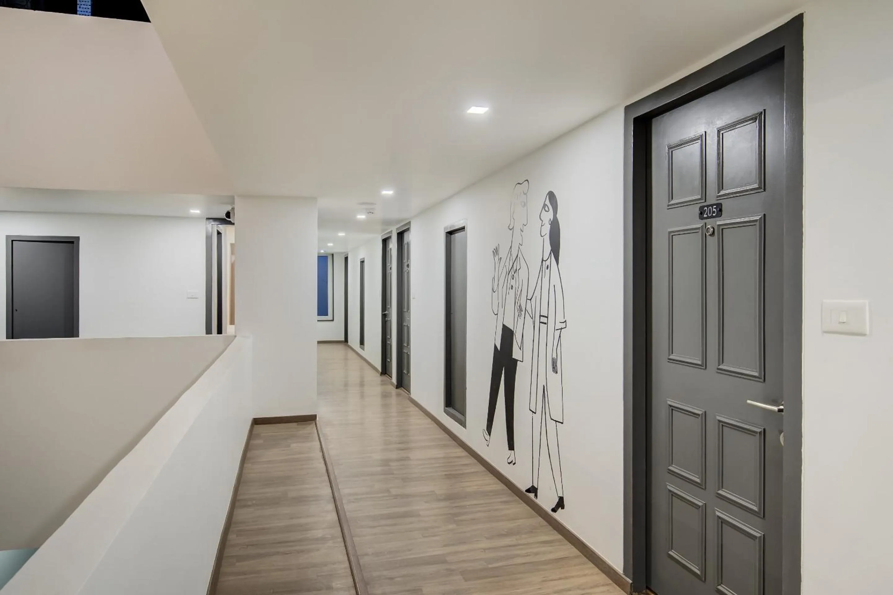 Lobby or reception in Super Townhouse MG Road Pune