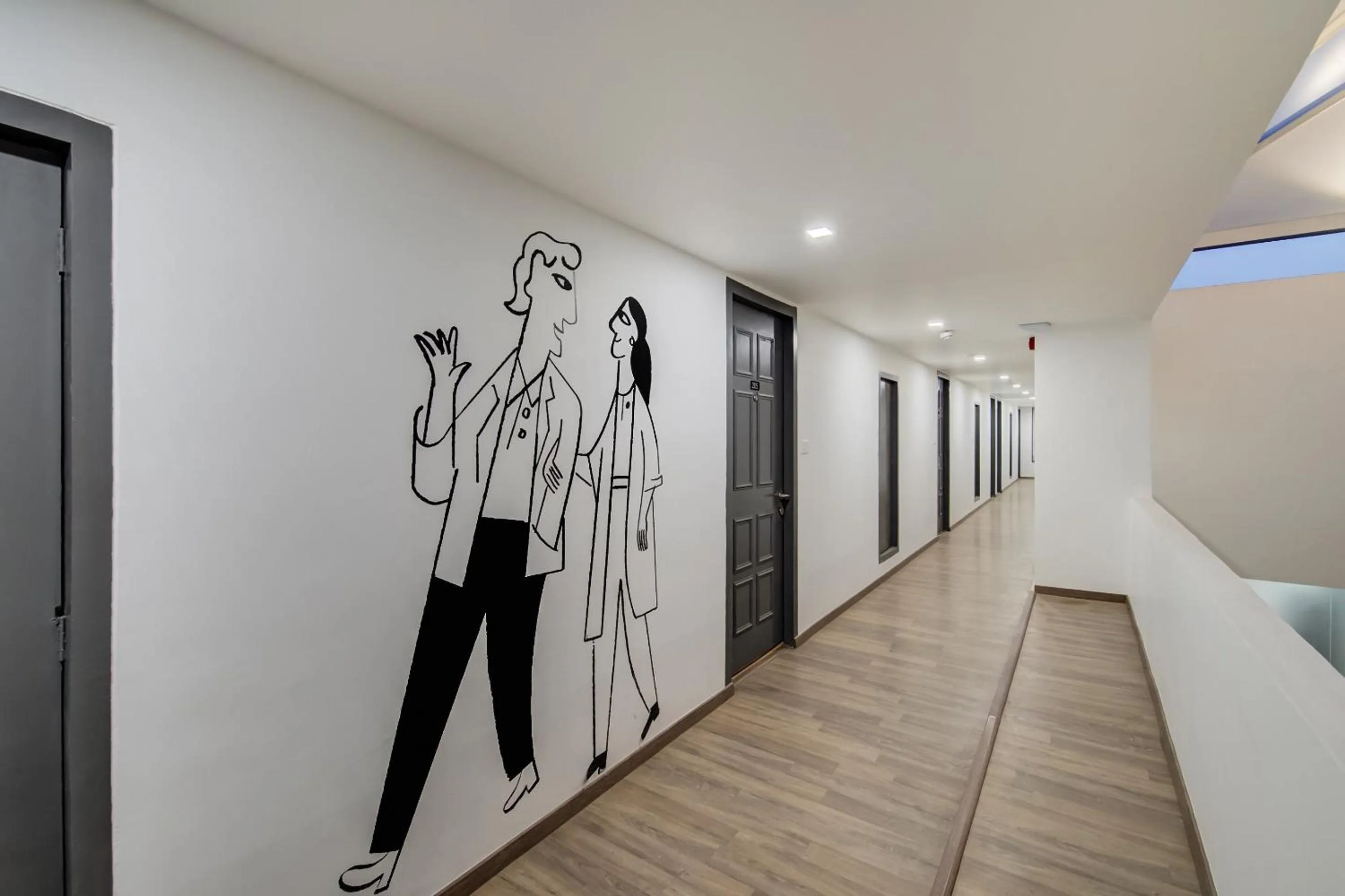 Lobby or reception in Super Townhouse MG Road Pune