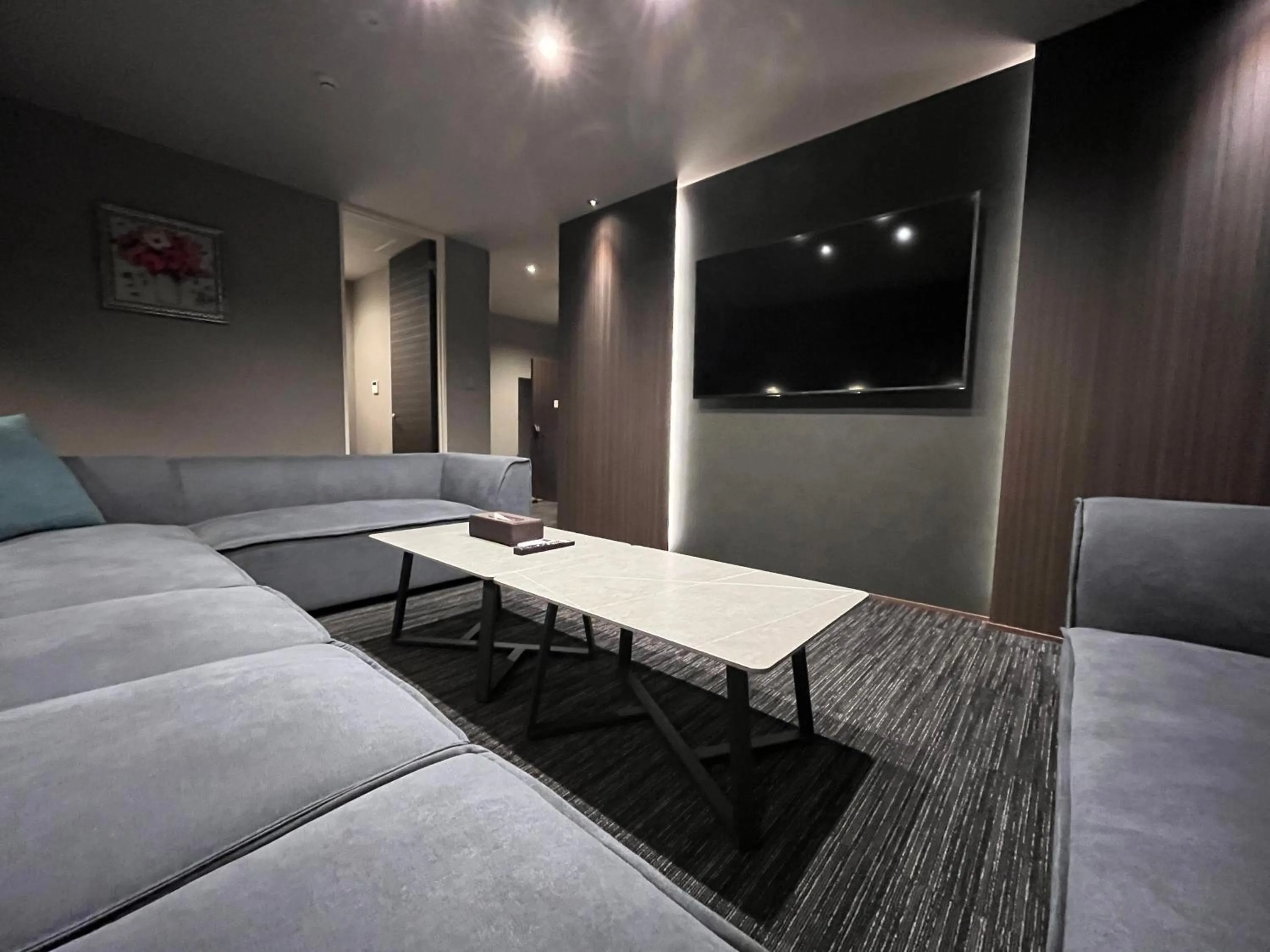 Living room in HOTEL All Stay Hakata Kukodori