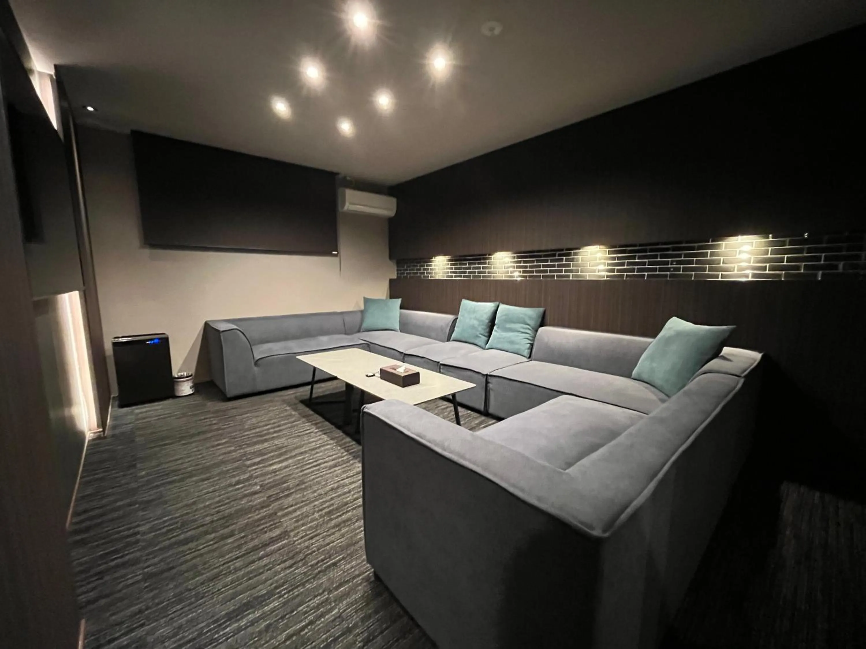 Living room in HOTEL All Stay Hakata Kukodori