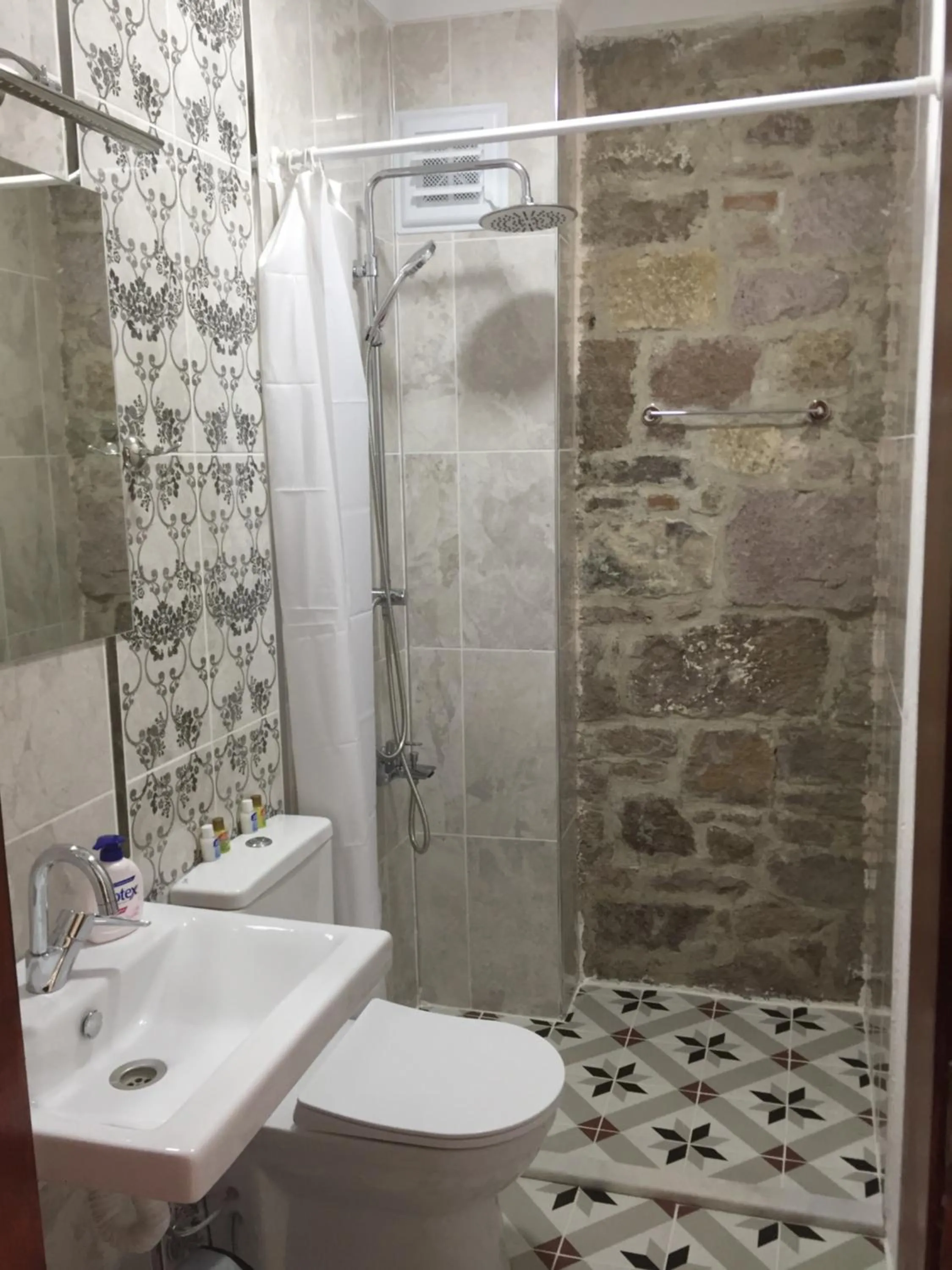 HAYAT ALTI OTEL ayvalık