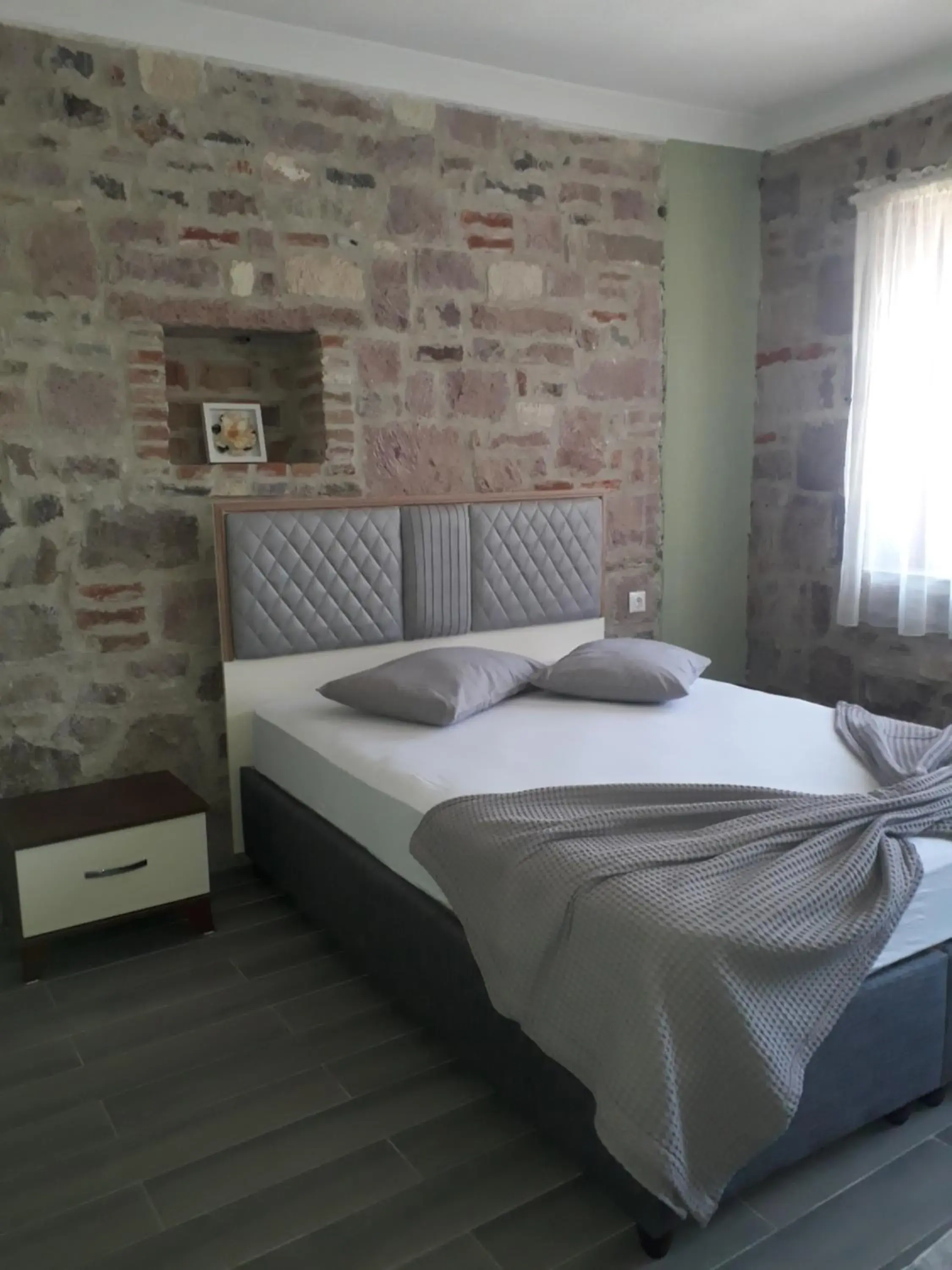 Deluxe Double Room - single occupancy in HAYAT ALTI OTEL ayvalık Deluxe Double Room - single occupancy in HAYAT ALTI OTEL ayvalık