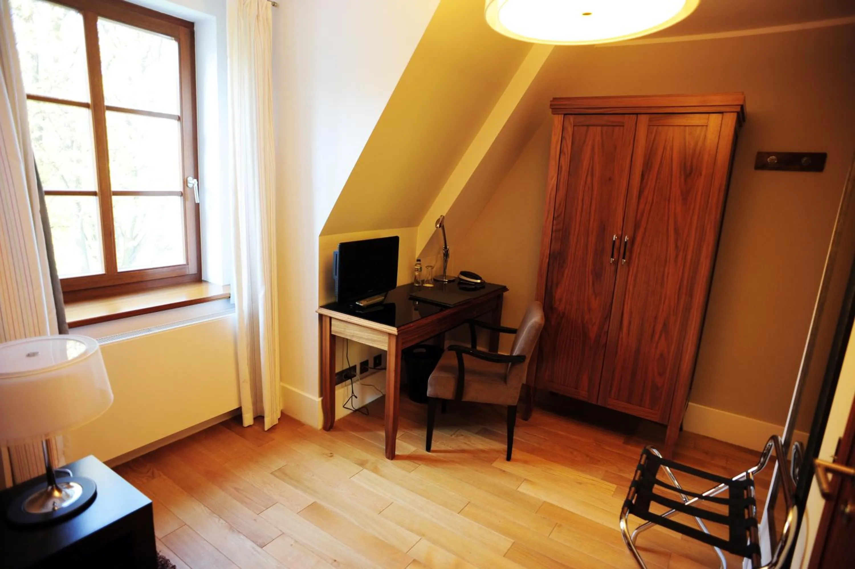 TV and multimedia in Hotel Zamek Lubliniec