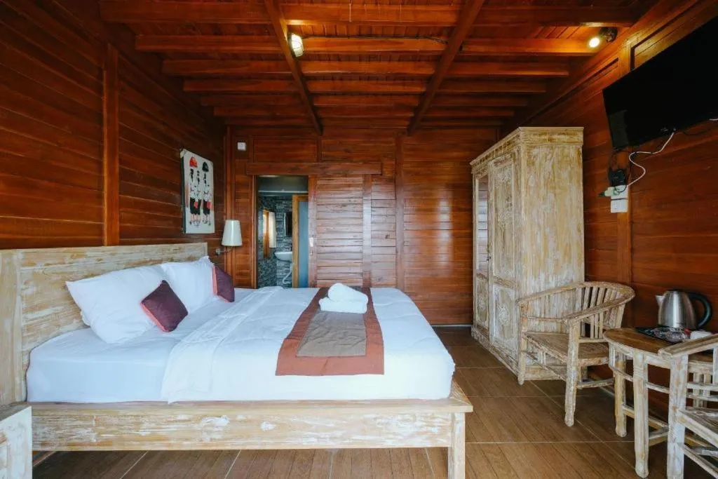 Bed in Villa Kedisan Lakeview