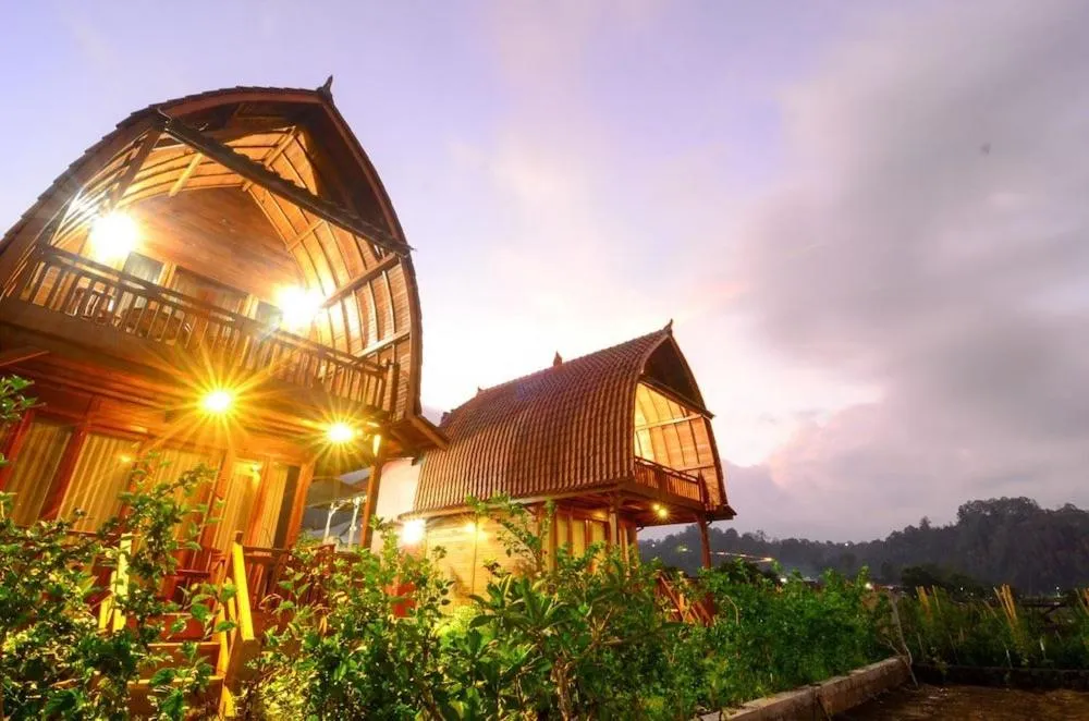 Property building in Villa Kedisan Lakeview