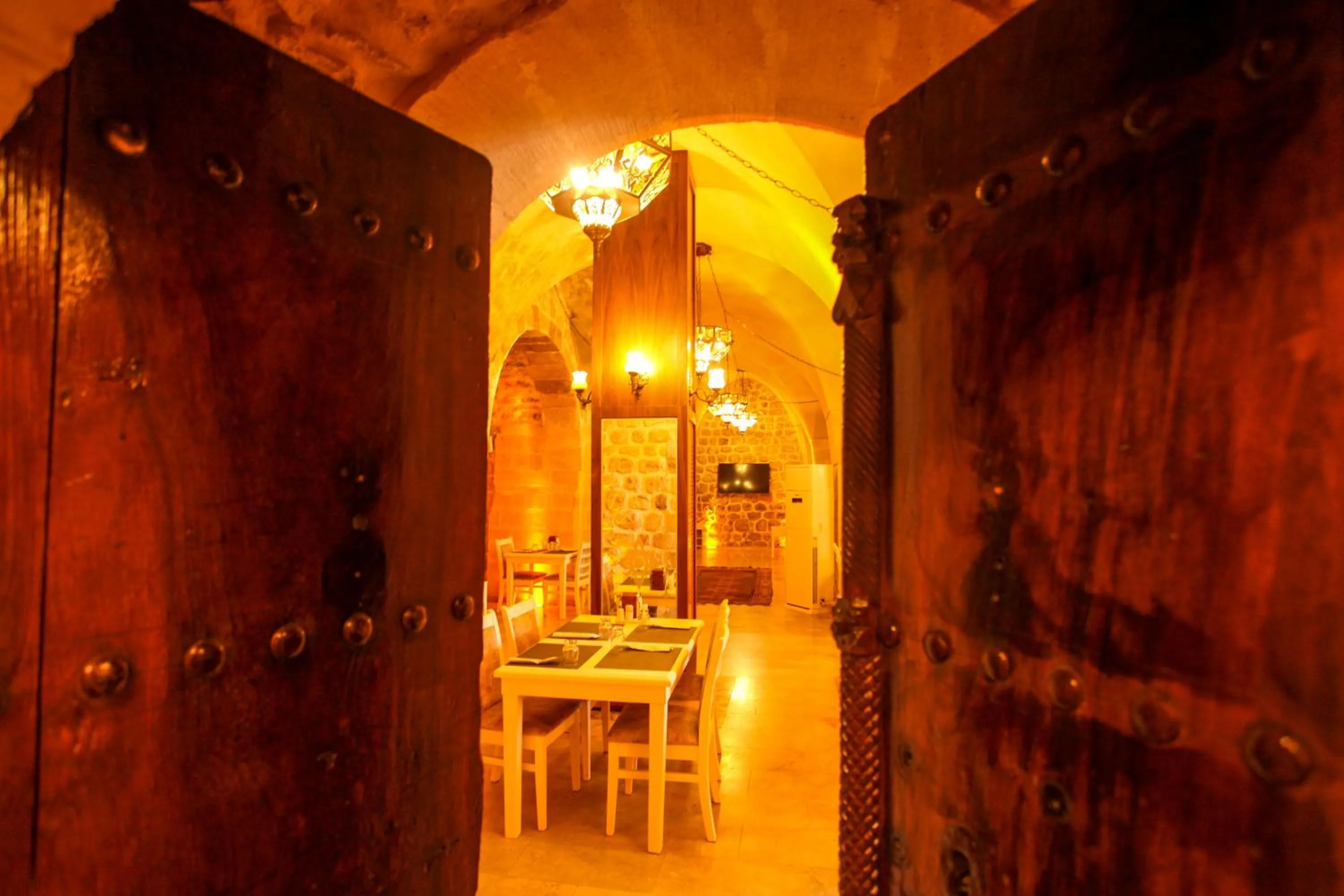 Restaurant/places to eat in Tuğhan Hotel