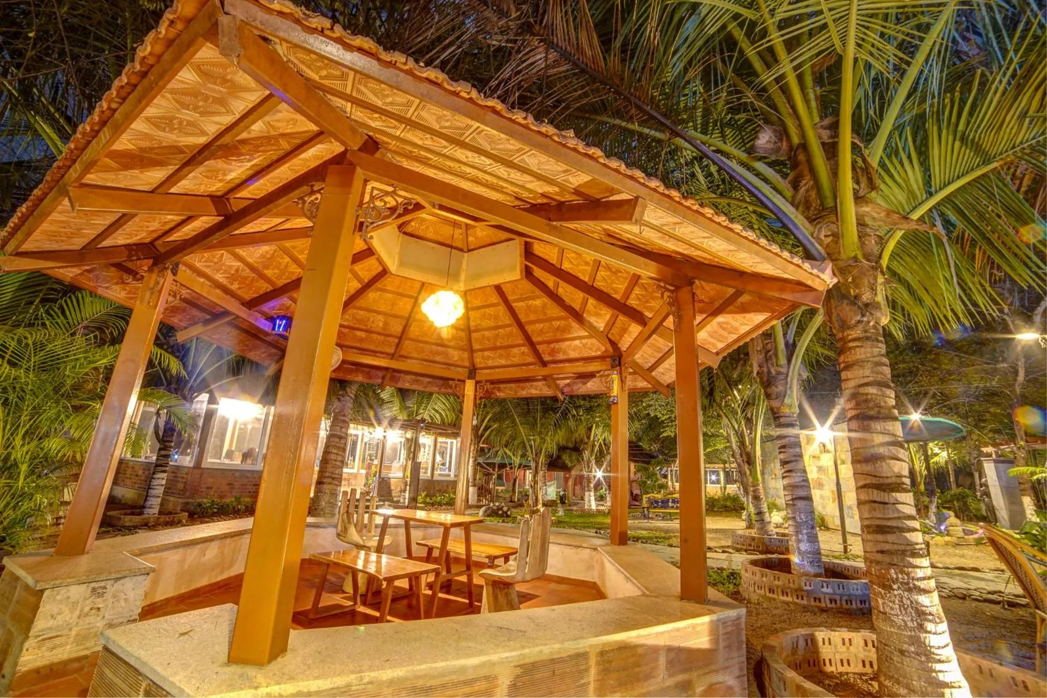 Restaurant/places to eat in Brown Town Resort & Spa