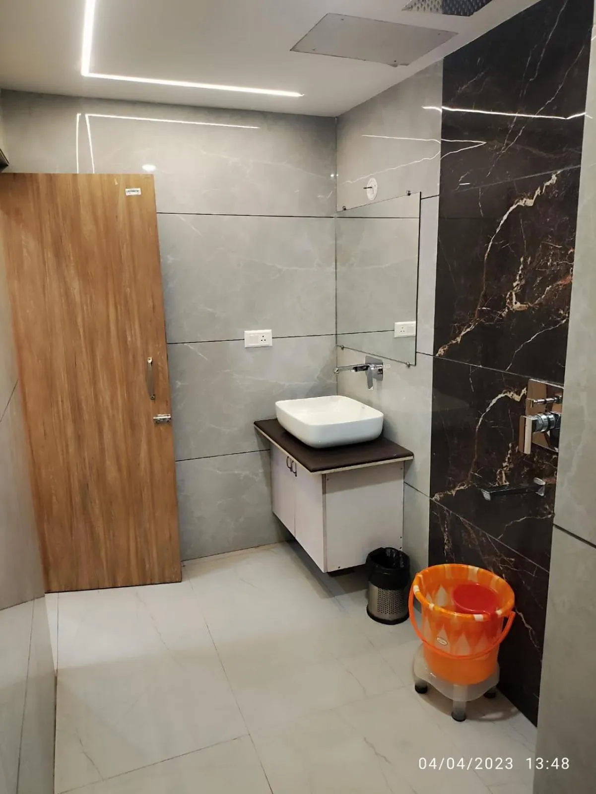 Toilet in HOTEL UMA PALACE