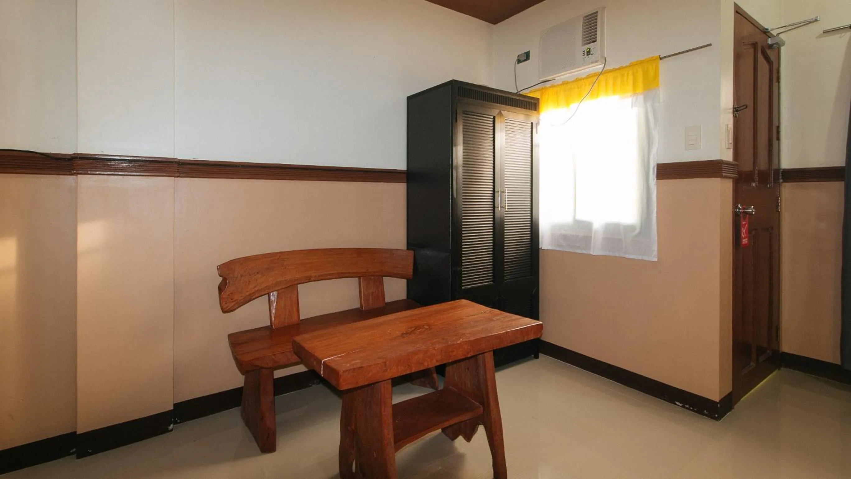 Bedroom in RedDoorz Plus near Municipality of Luisiana Laguna