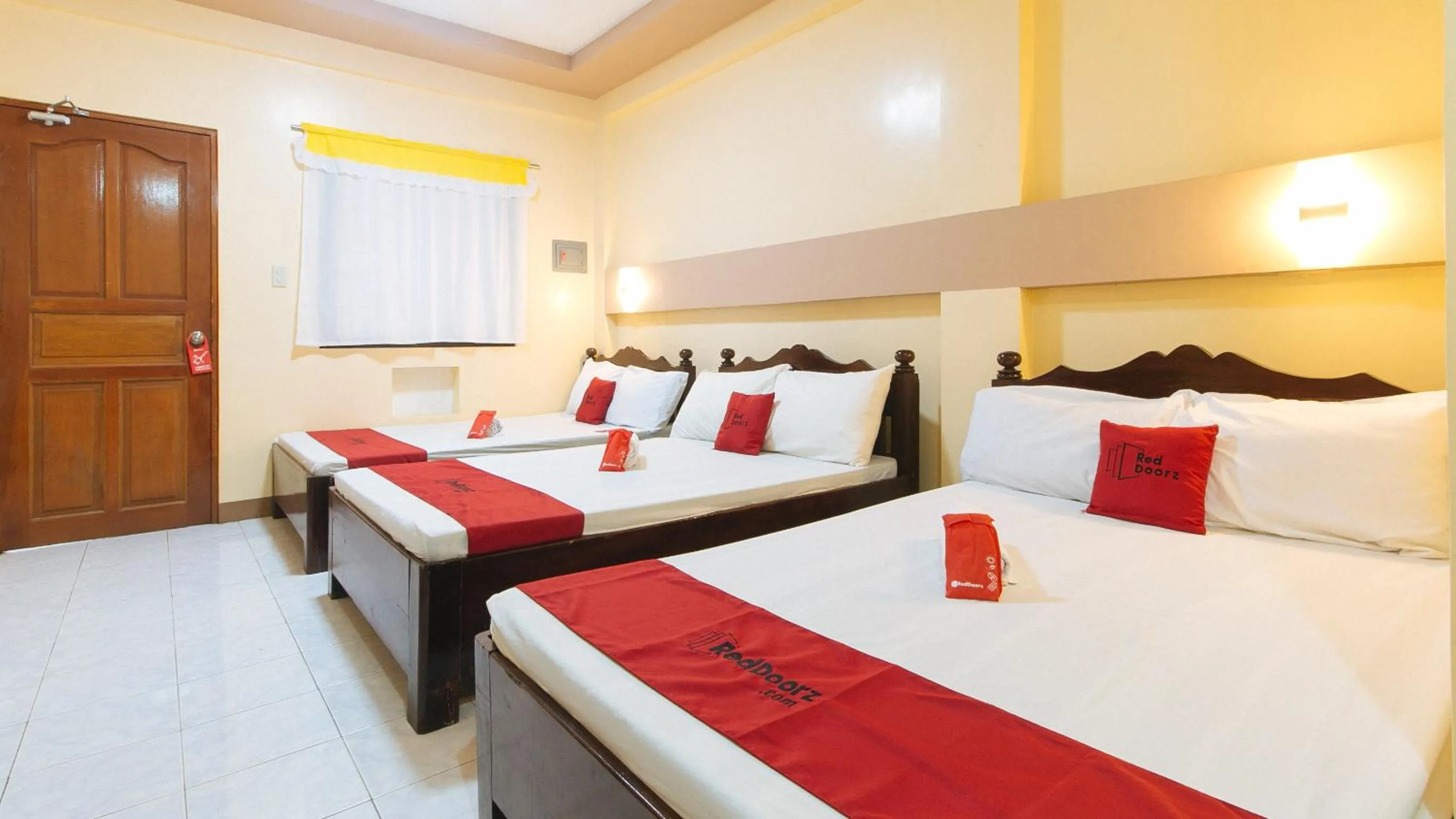 Bed in RedDoorz Plus near Municipality of Luisiana Laguna
