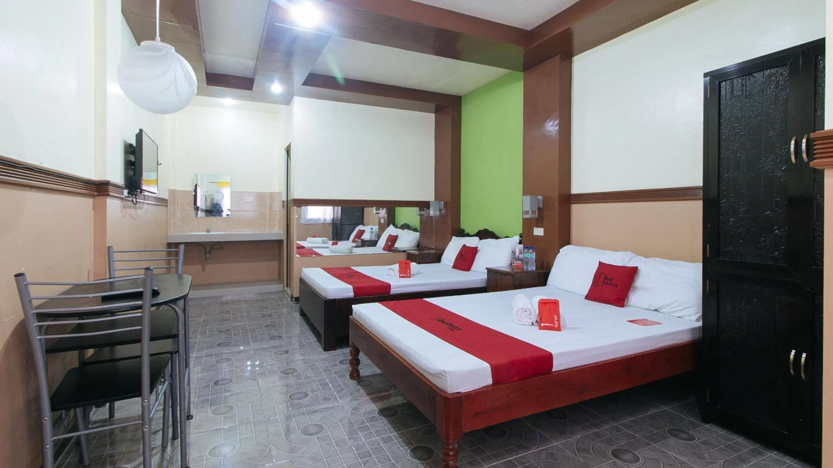 Bed in RedDoorz Plus near Municipality of Luisiana Laguna