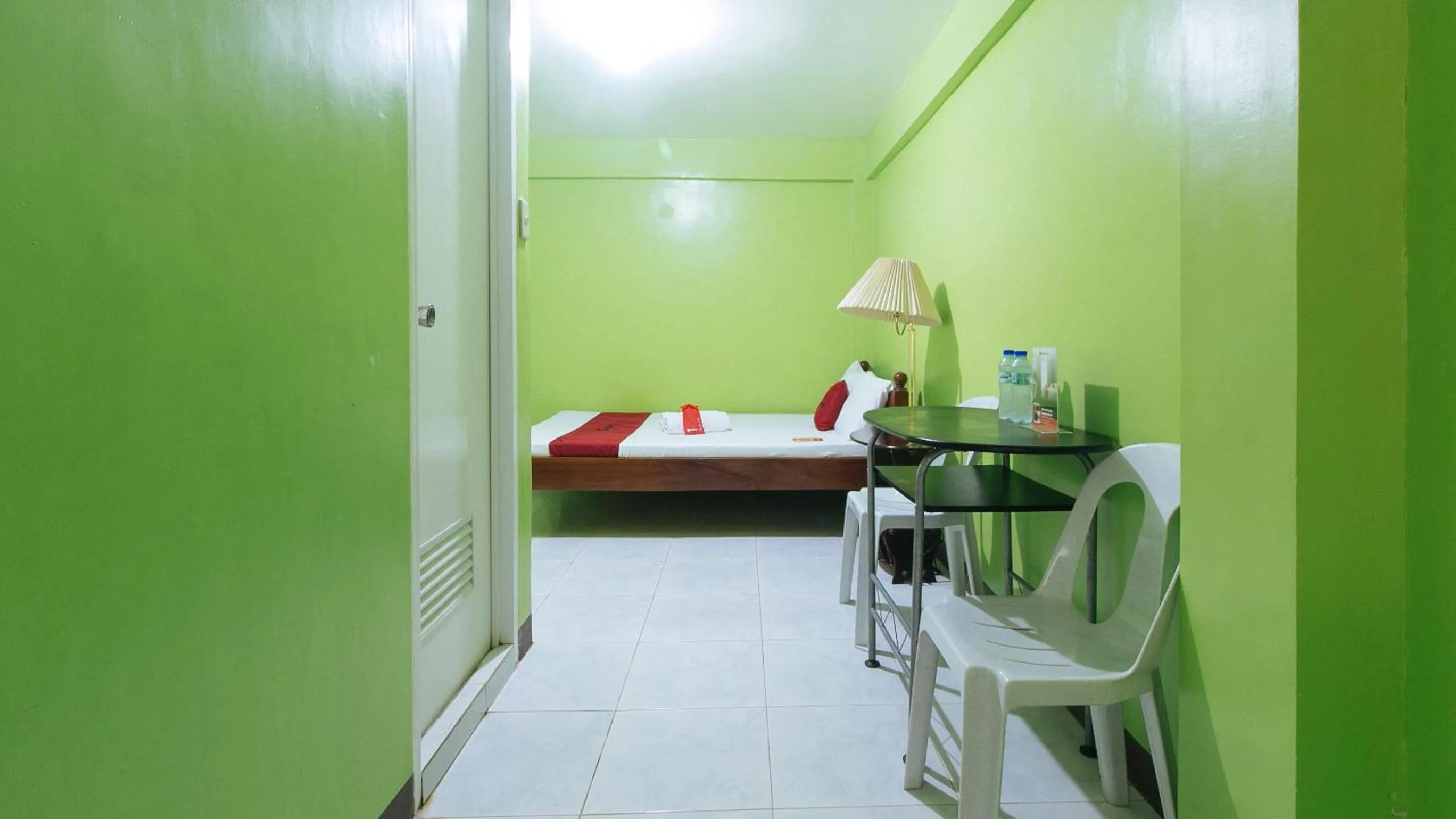 Bed in RedDoorz Plus near Municipality of Luisiana Laguna