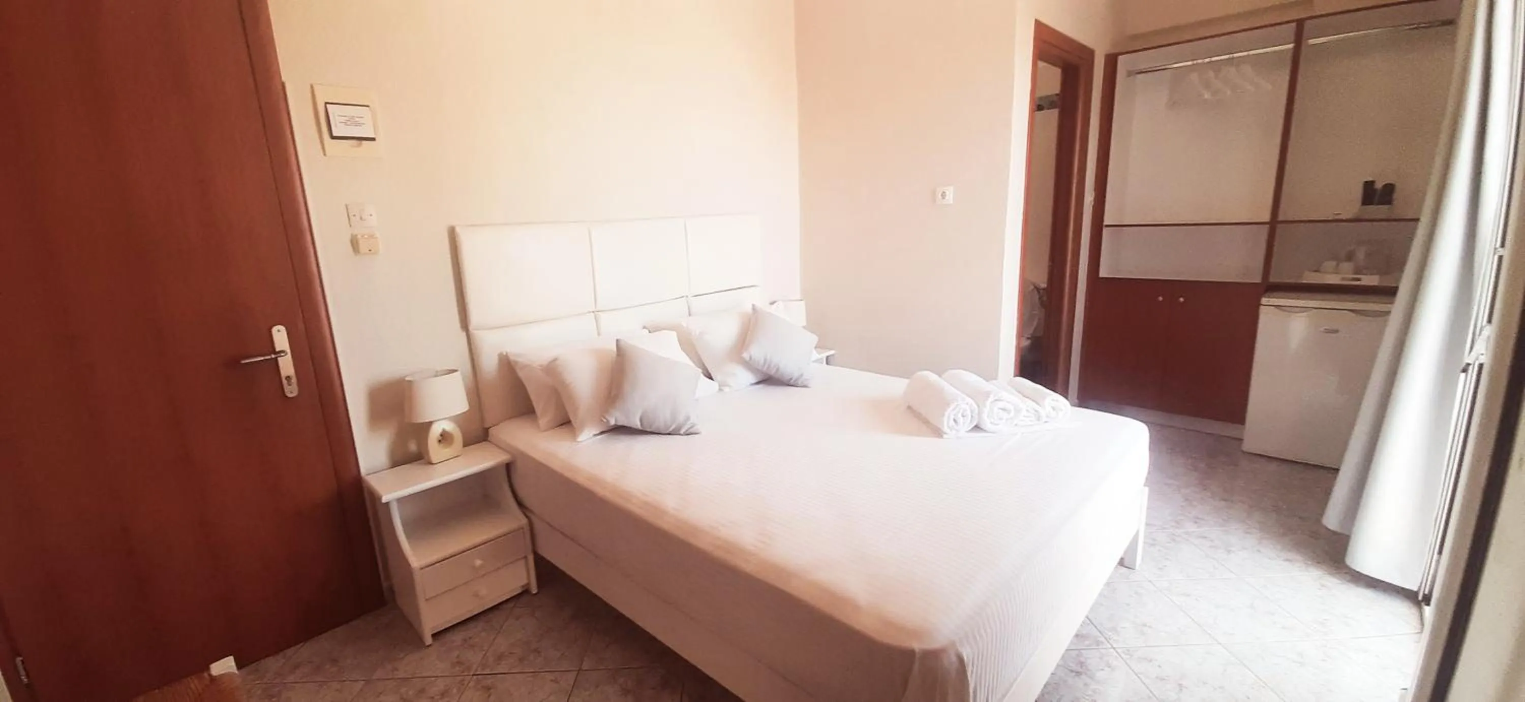 Bed in Agia Roumeli Hotel adults only