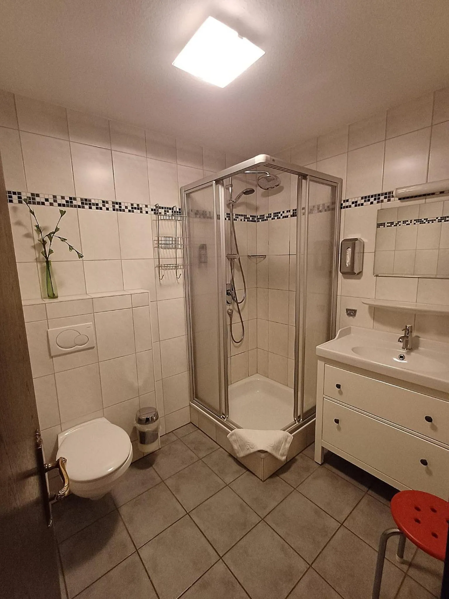 Bathroom in Günstige Zimmer im Spessart