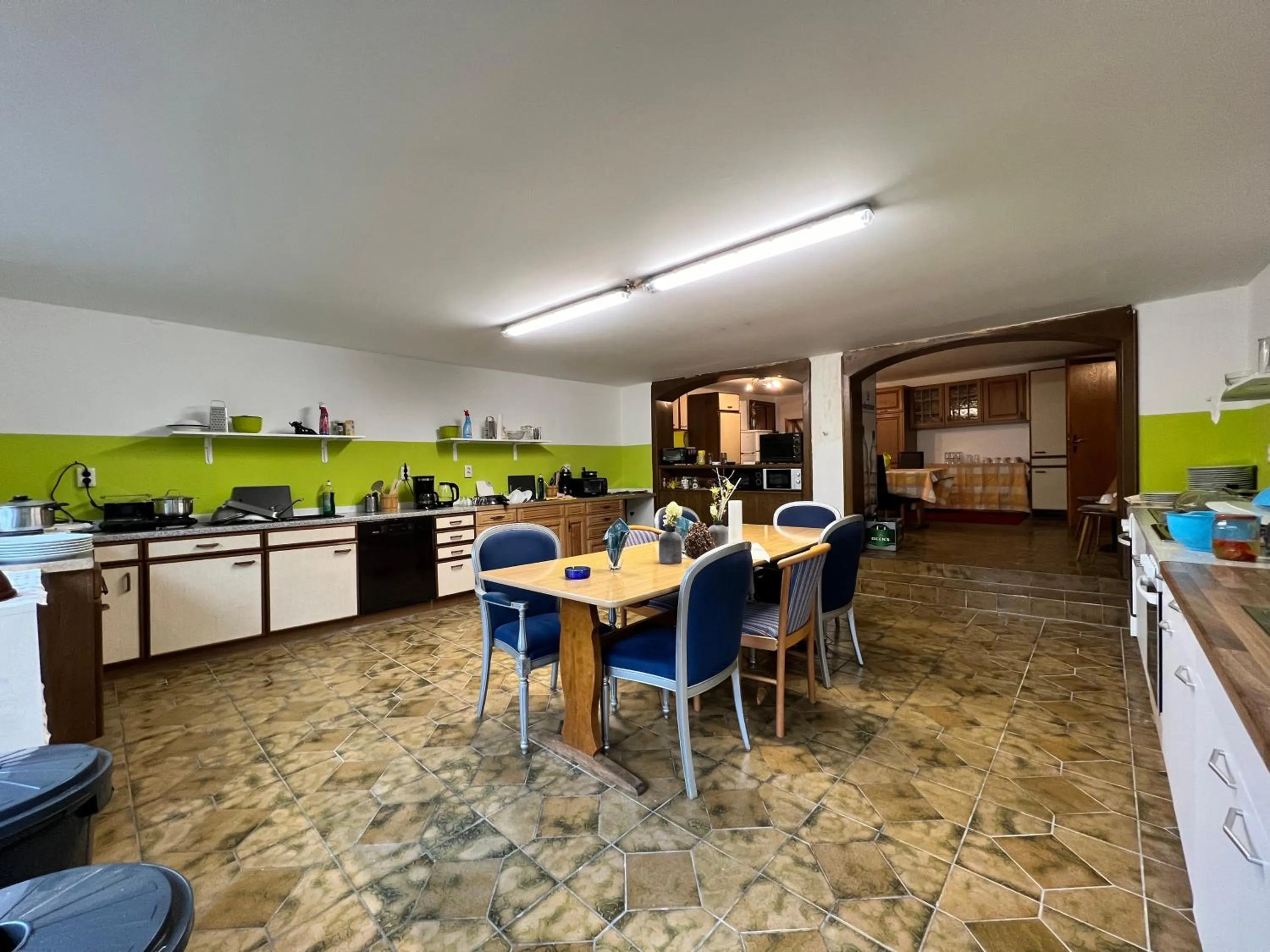 Kitchen or kitchenette in Günstige Zimmer im Spessart