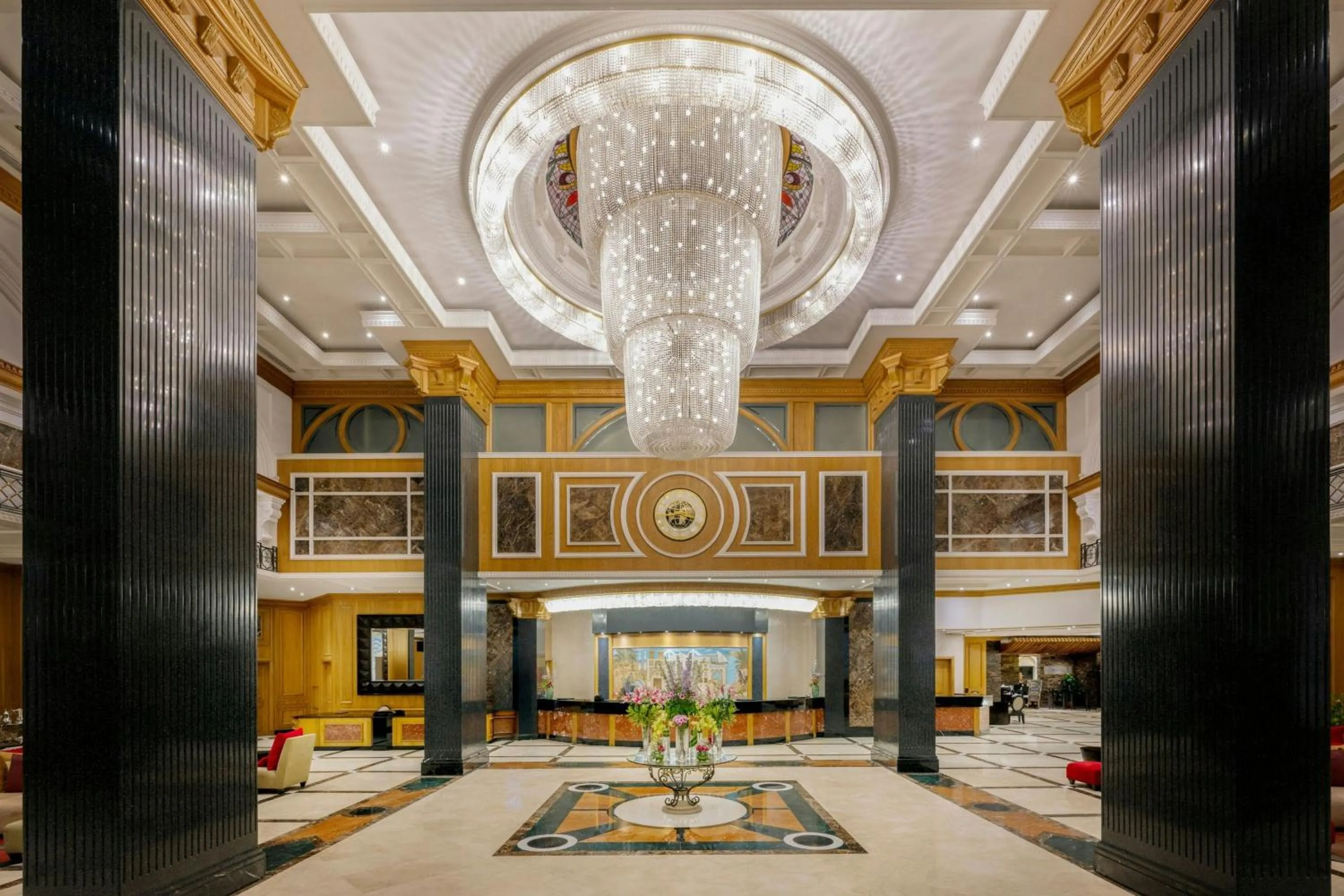 Lobby or reception in Gulf Hotel Bahrain Convention and SPA