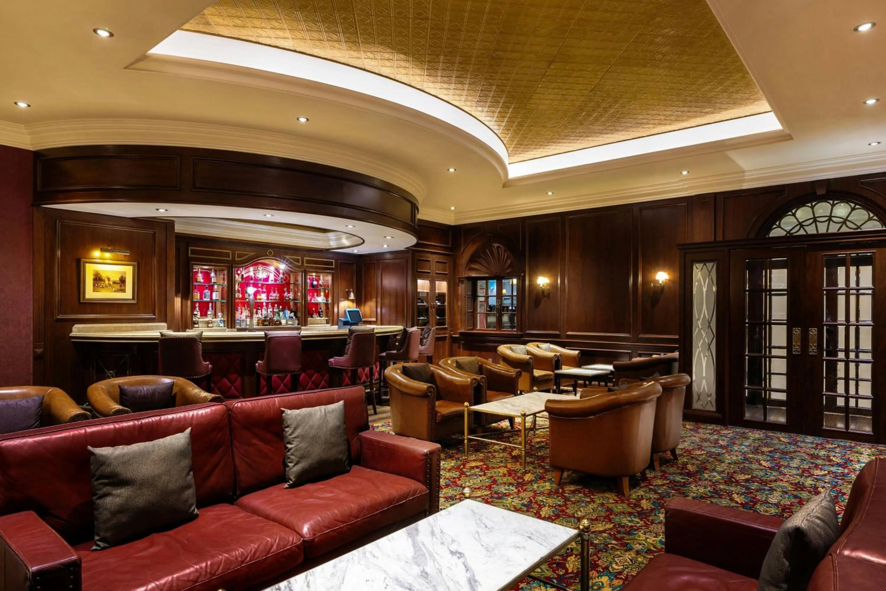 Lounge or bar in Gulf Hotel Bahrain Convention and SPA
