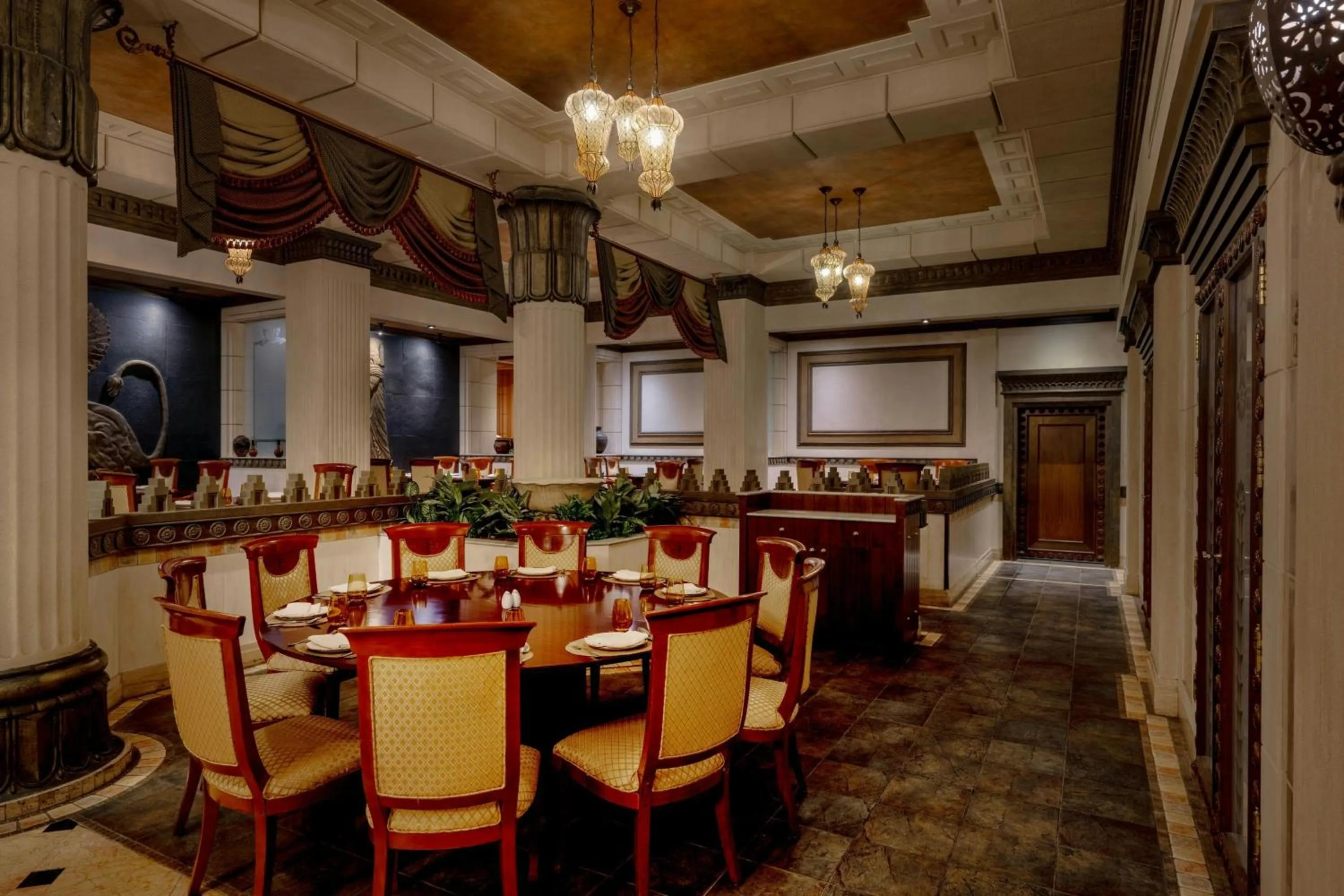 Restaurant/places to eat in Gulf Hotel Bahrain Convention and SPA