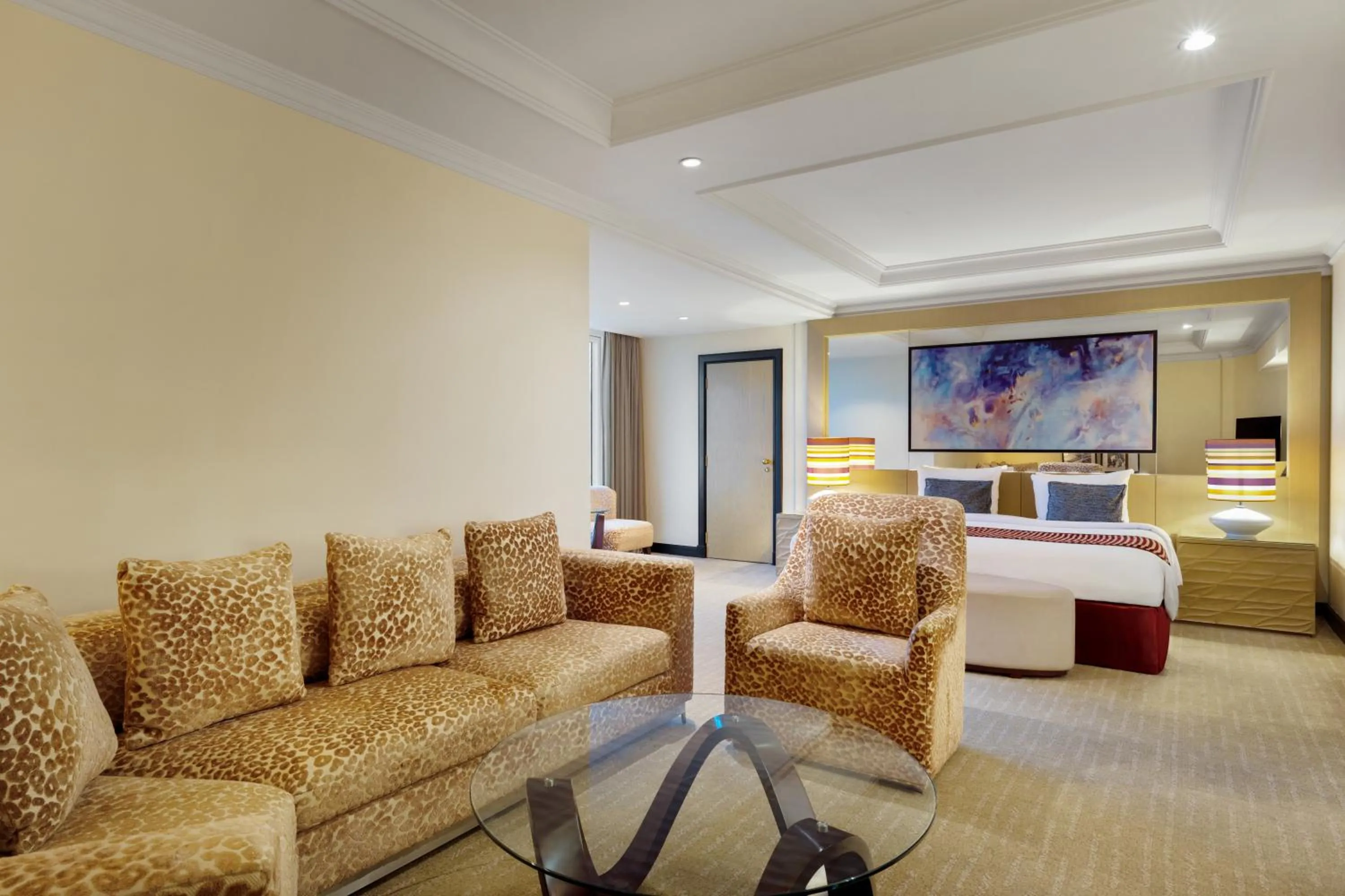 Living room in Gulf Hotel Bahrain Convention and SPA