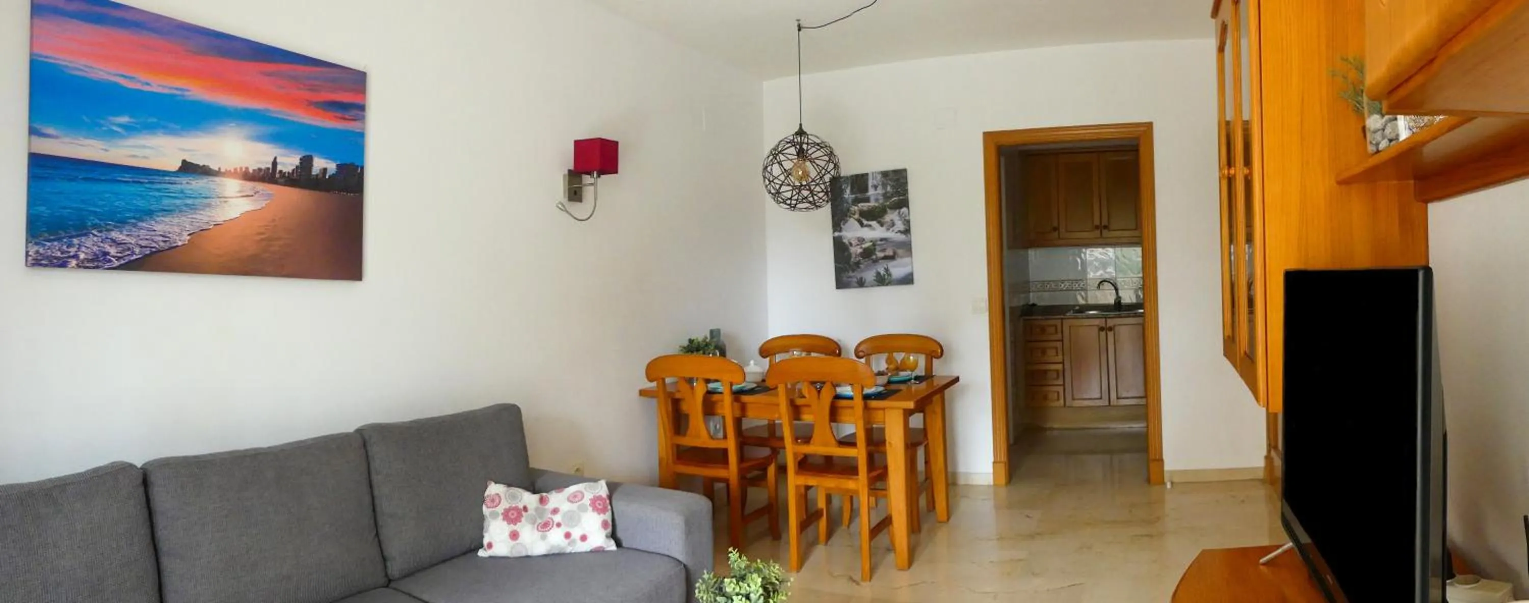 TV and multimedia in Gemelos 22 - Siroco