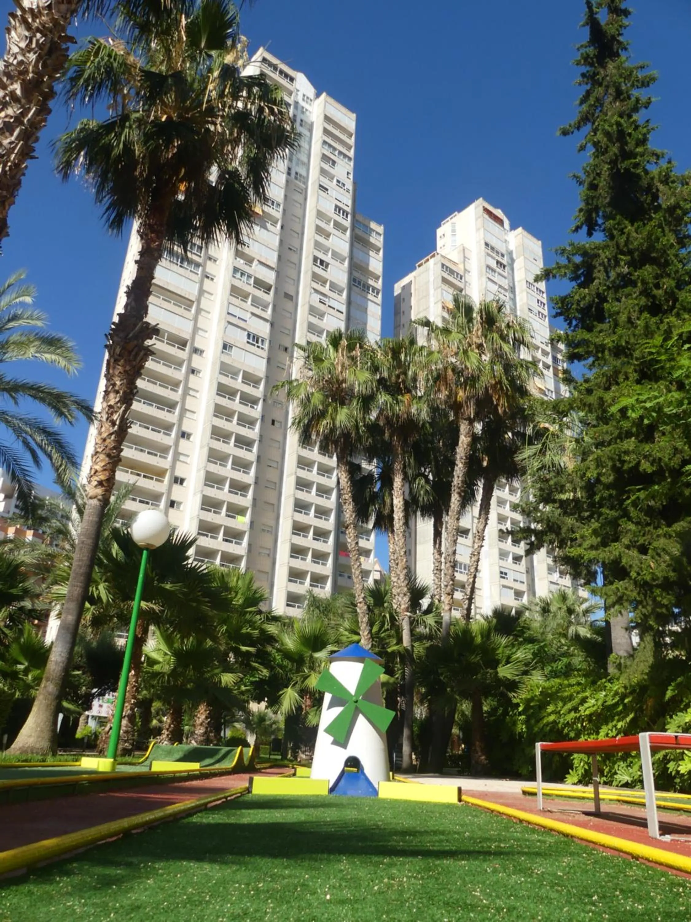 Property building in Gemelos 22 - Siroco