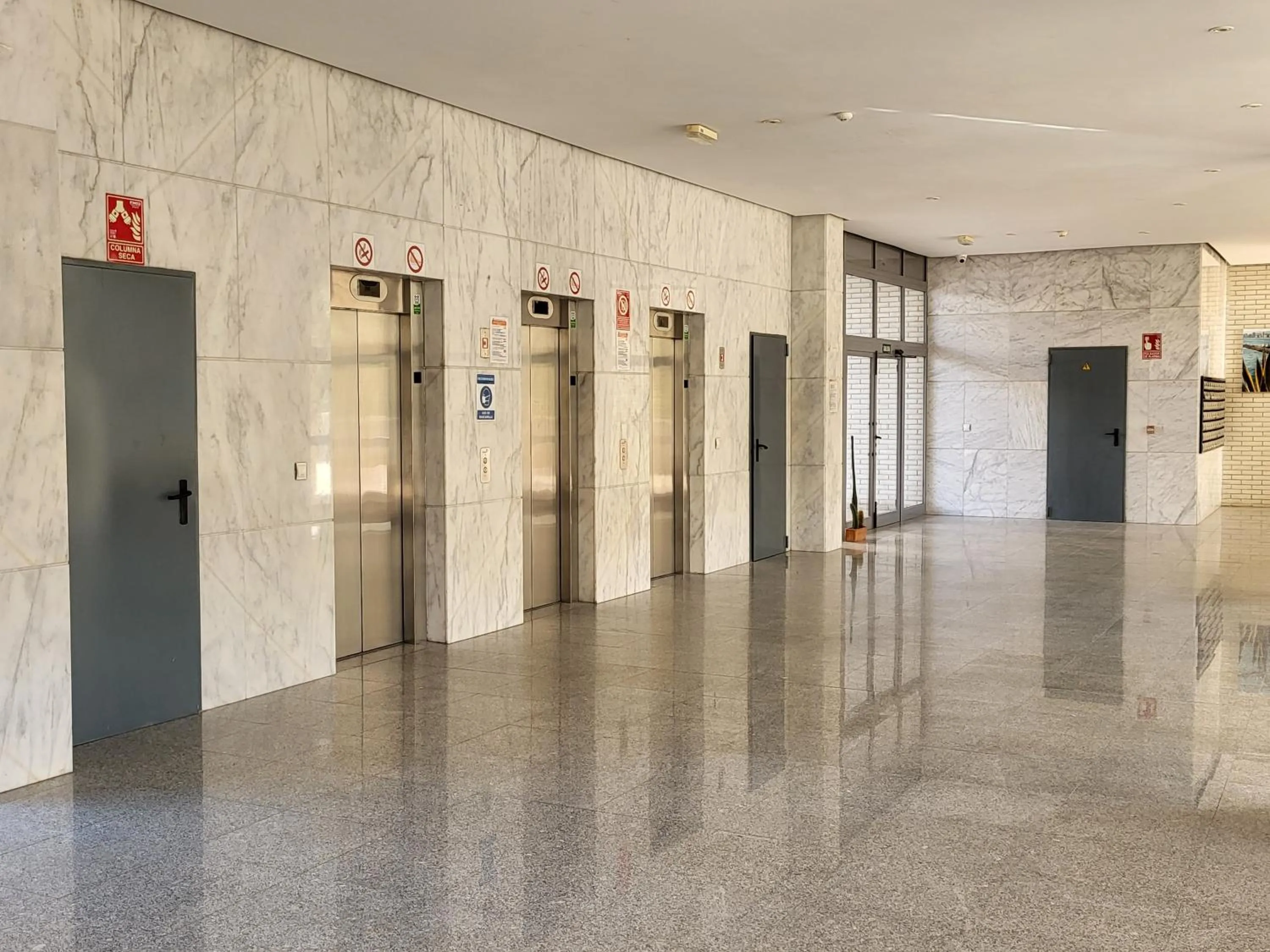 Property building in Gemelos 22 - Siroco