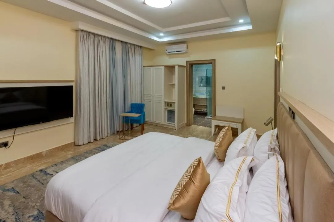 TV and multimedia in Hera