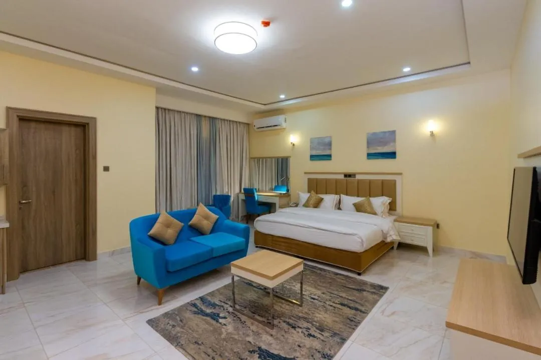 Photo of the whole room in Hera