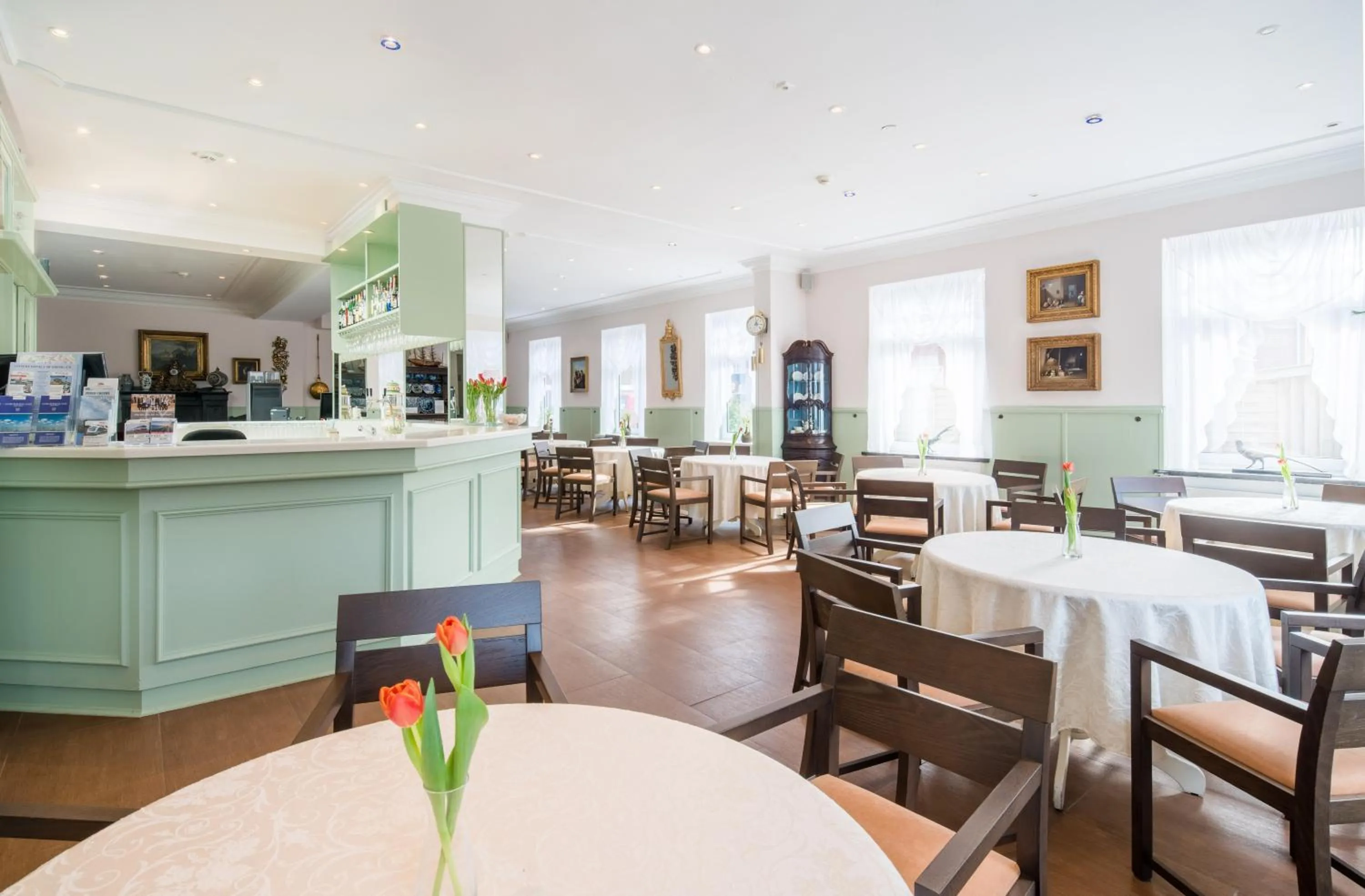 Lobby or reception in Niebüller Hof