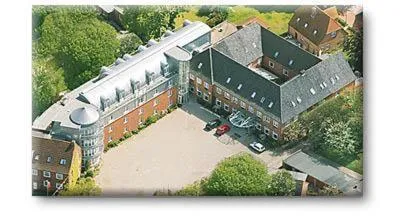 Facade/entrance in Niebüller Hof