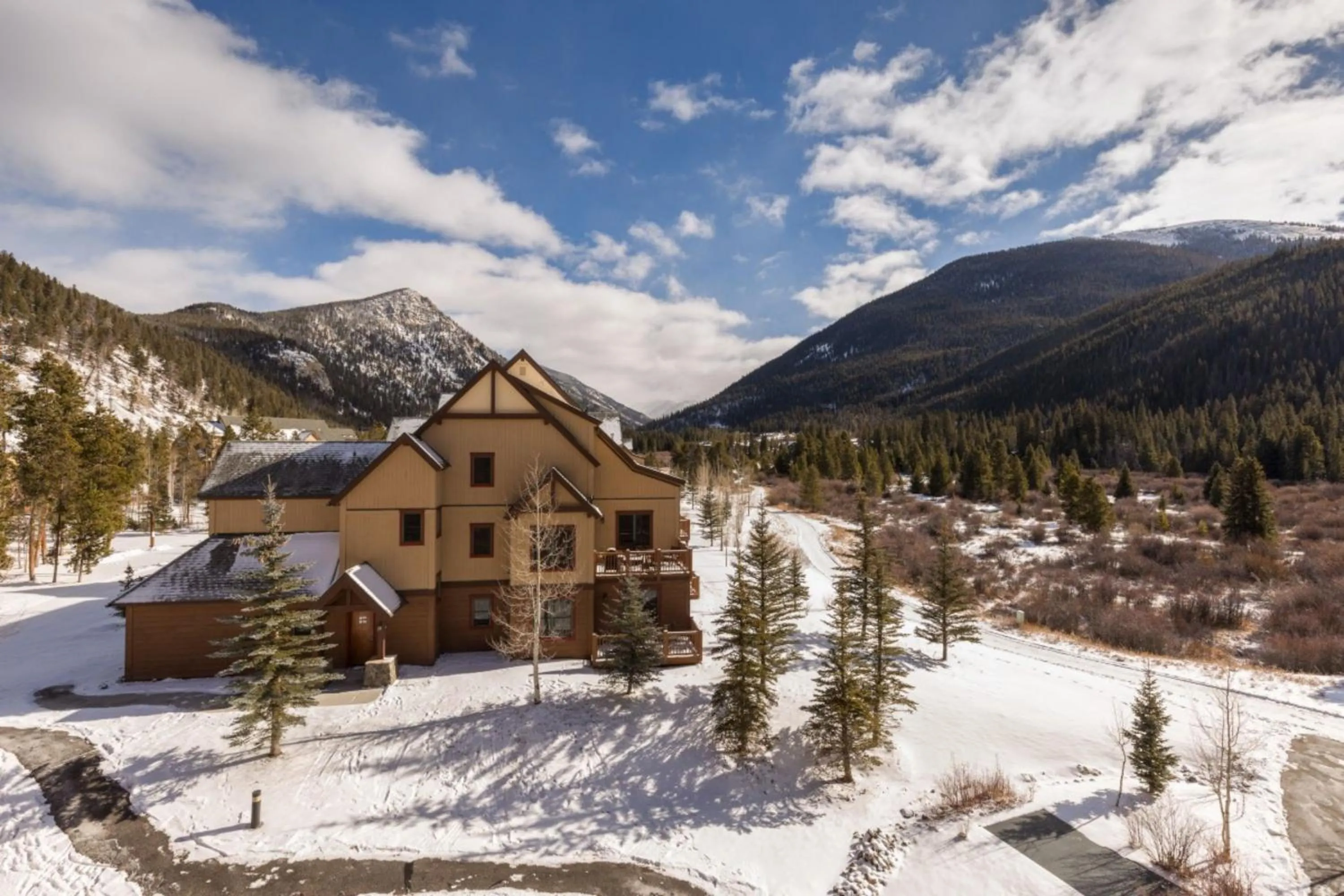 Red Hawk Townhomes by Summit County Mountain Retreats