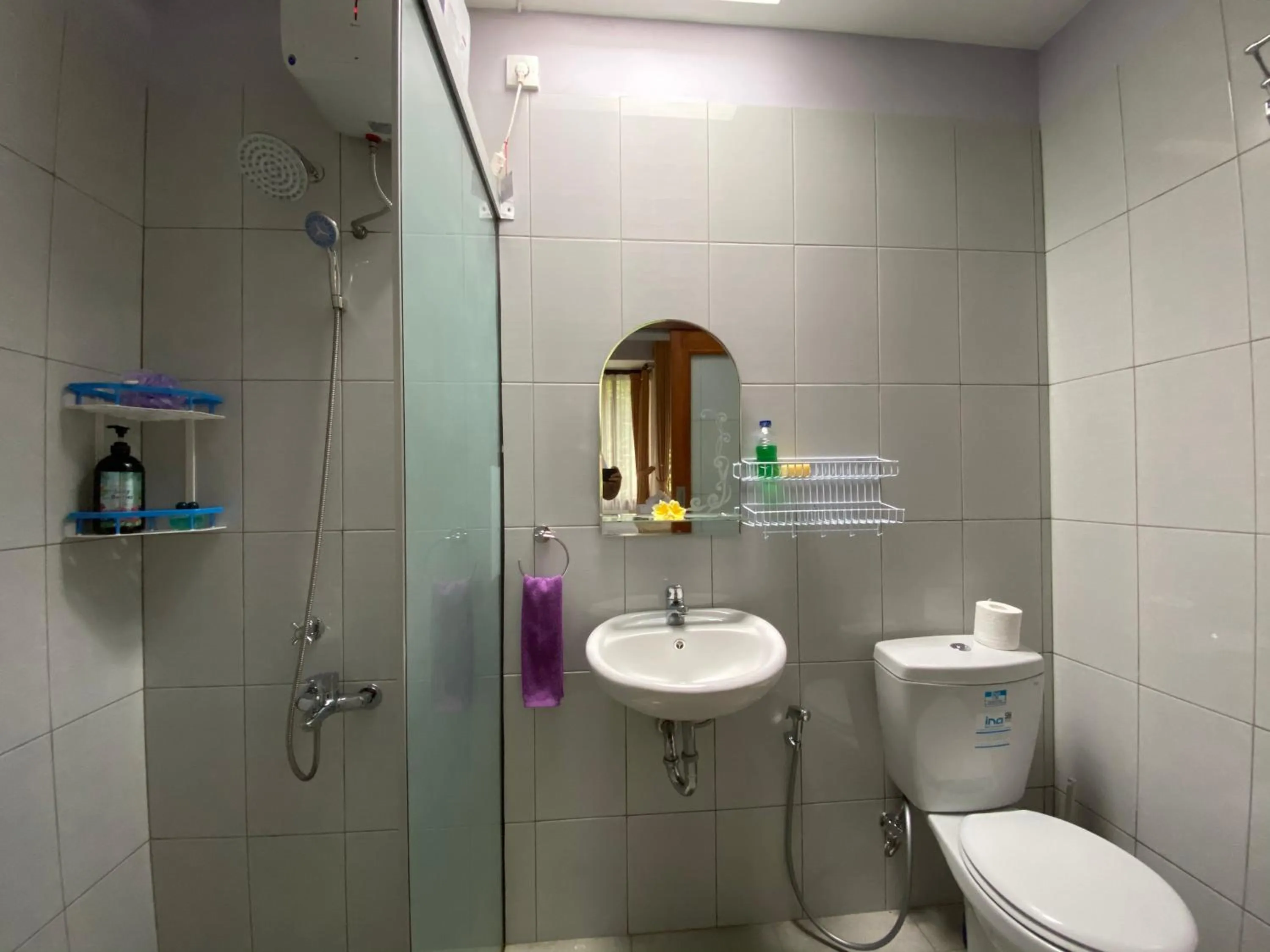 Shower in Villa Melanting